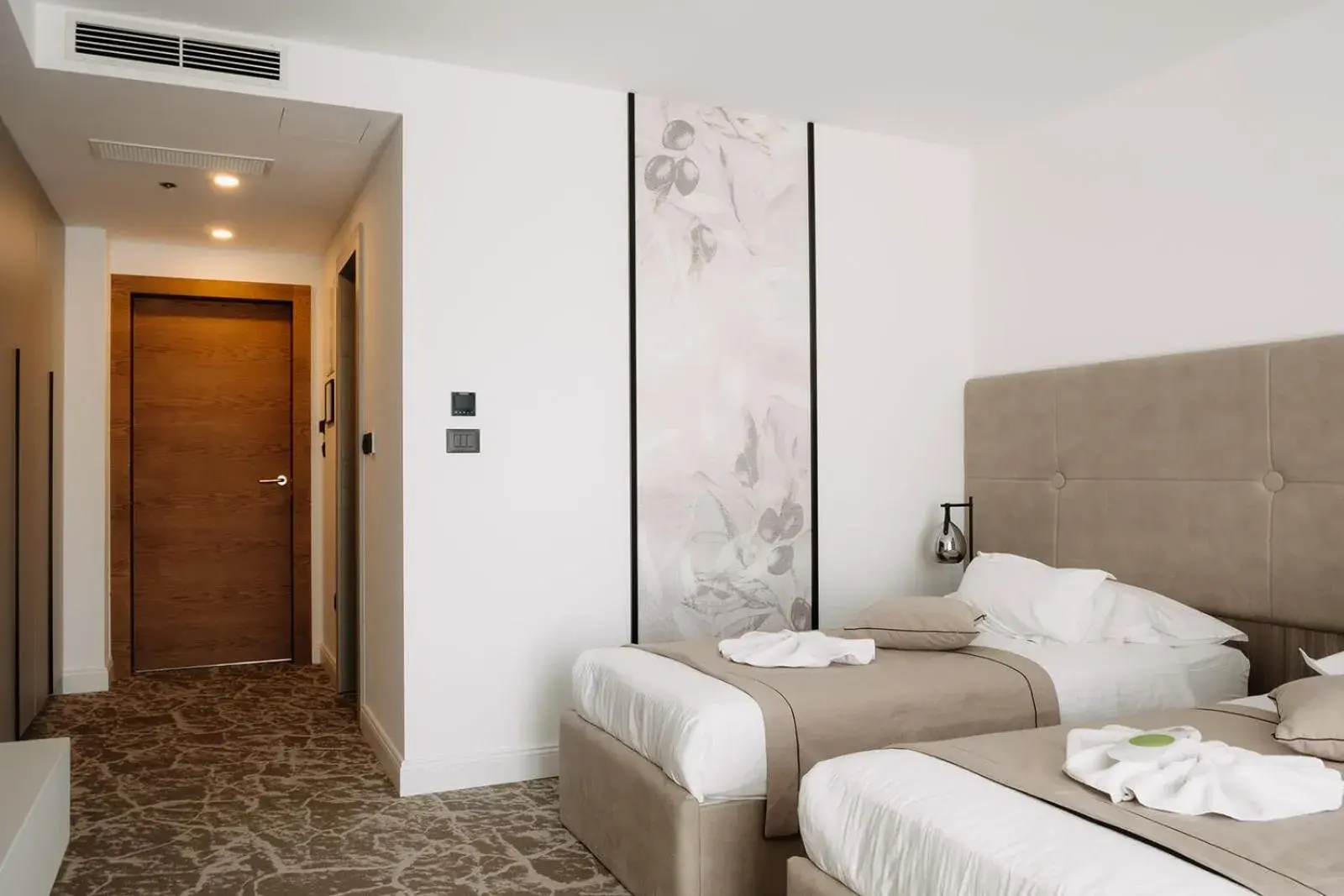 wardrobe, Bed in Hotel Fanat wardrobe, Bed in Hotel Fanat