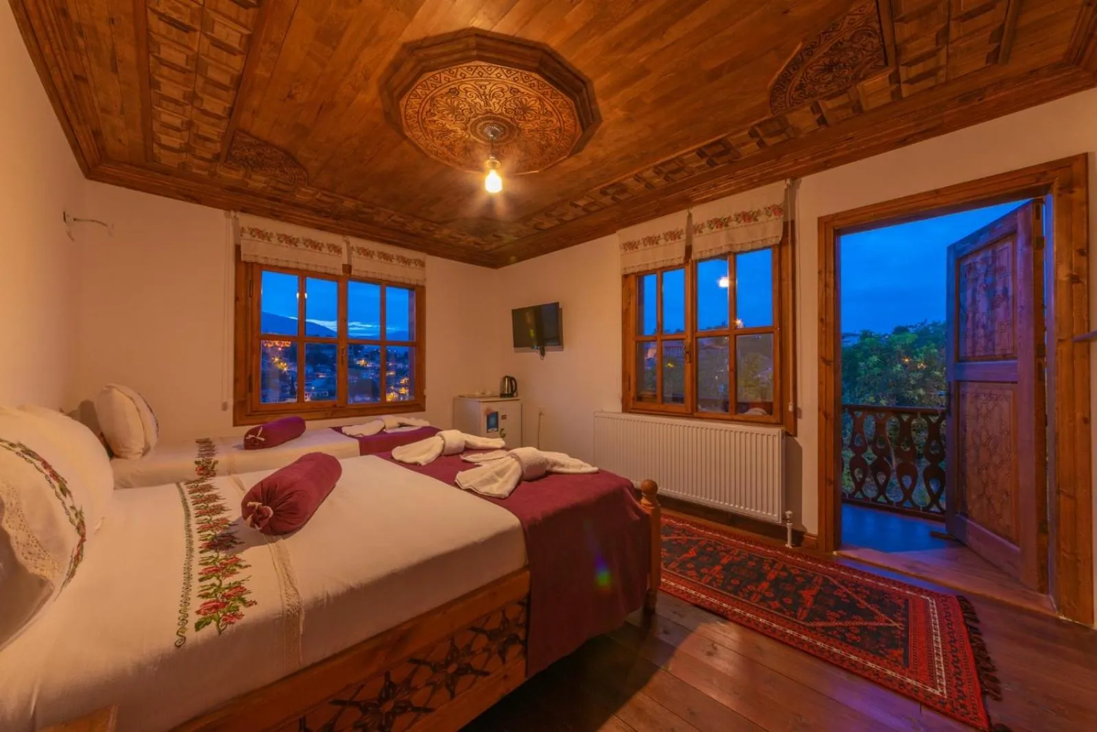 Photo of the whole room, Bed in Manzara Konak Otel