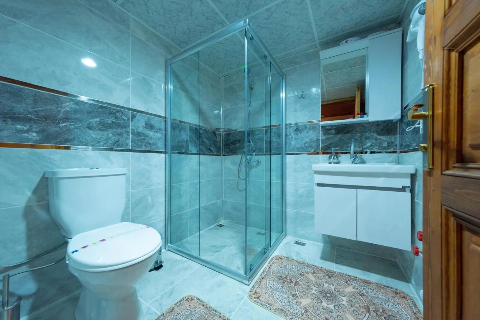 Shower in Manzara Konak Otel