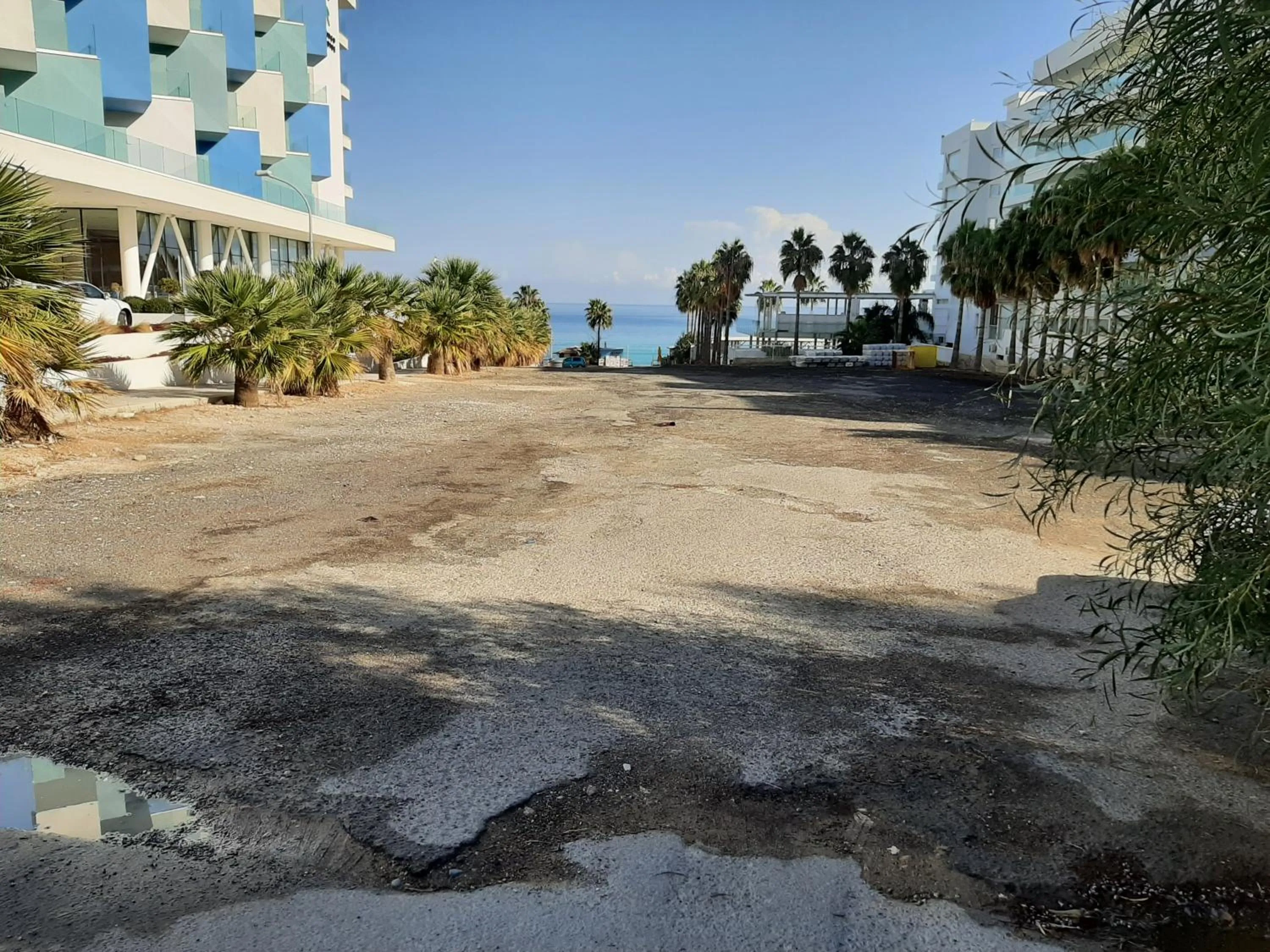 Vrissaki Beach Hotel