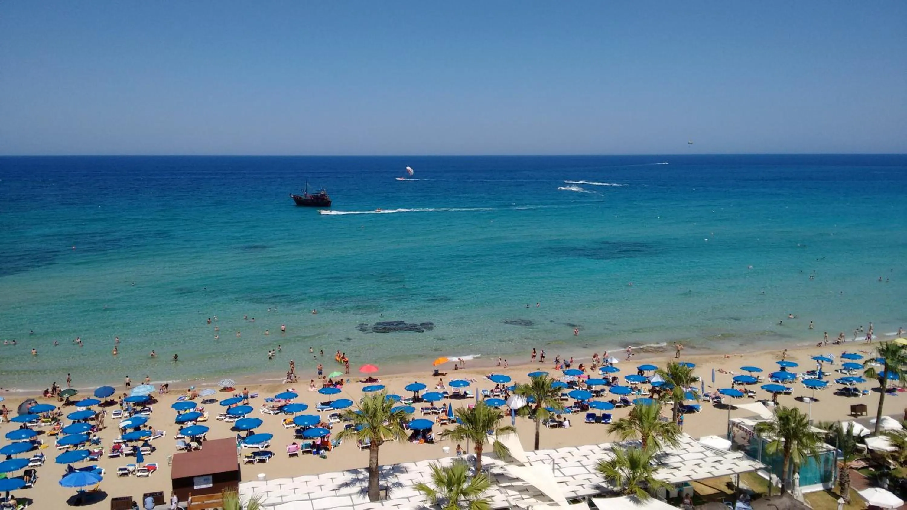 Beach in Vrissaki Beach Hotel