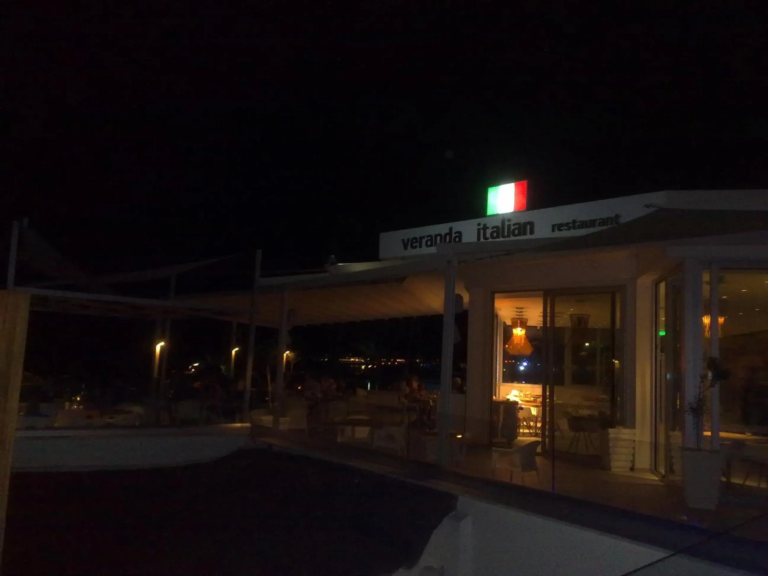 Restaurant/places to eat in Vrissaki Beach Hotel Restaurant/places to eat in Vrissaki Beach Hotel