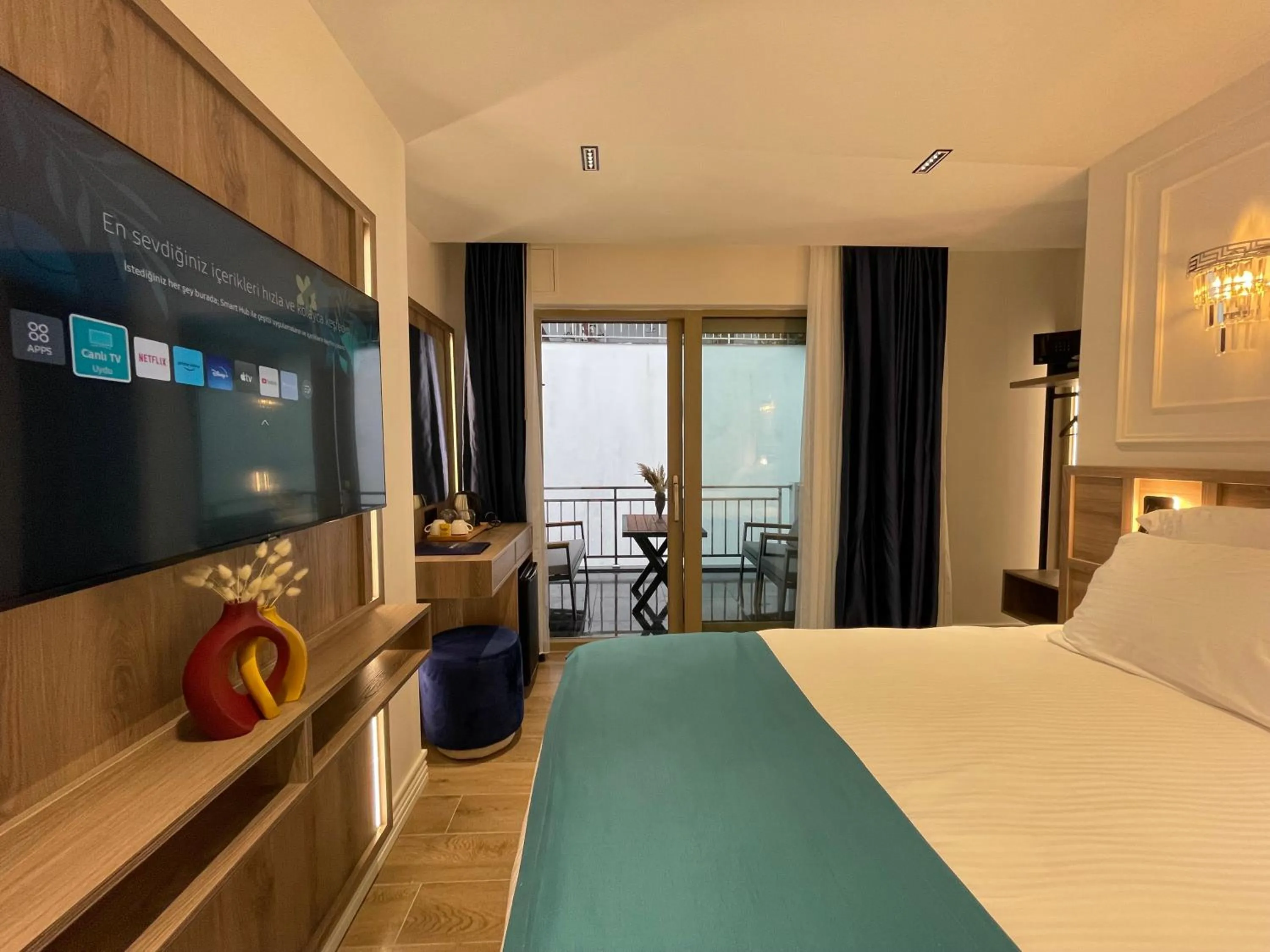 Bed in Mona Bosphorus