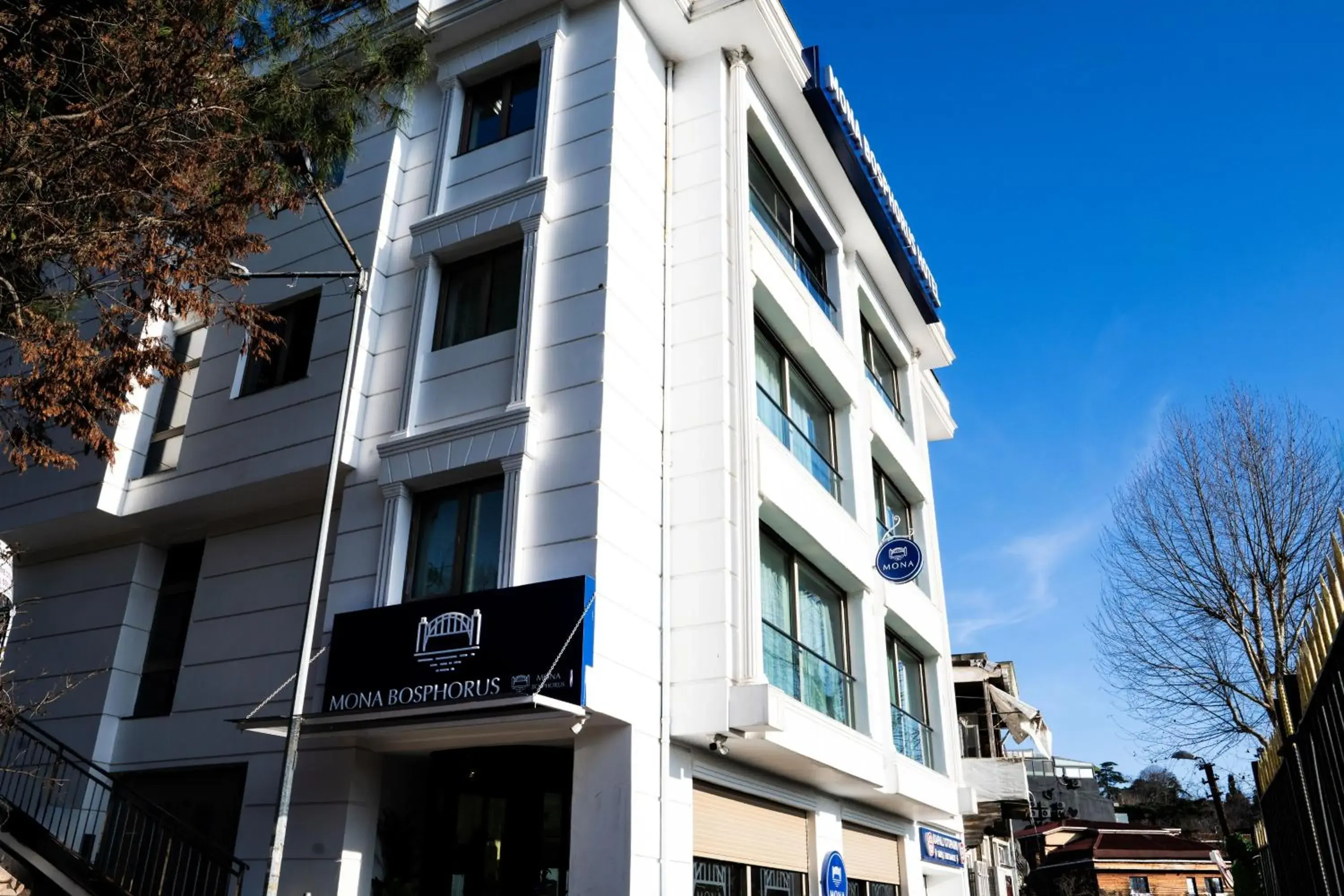 Property building in Mona Bosphorus Property building in Mona Bosphorus