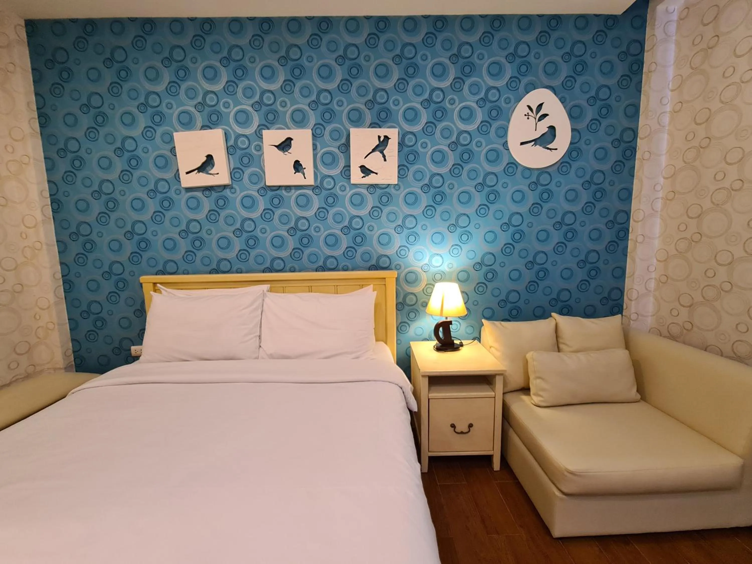 Bed in Vanilla Summer Inn