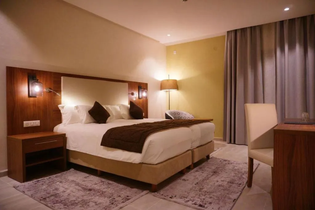 Bed in LYNATEL PALACE