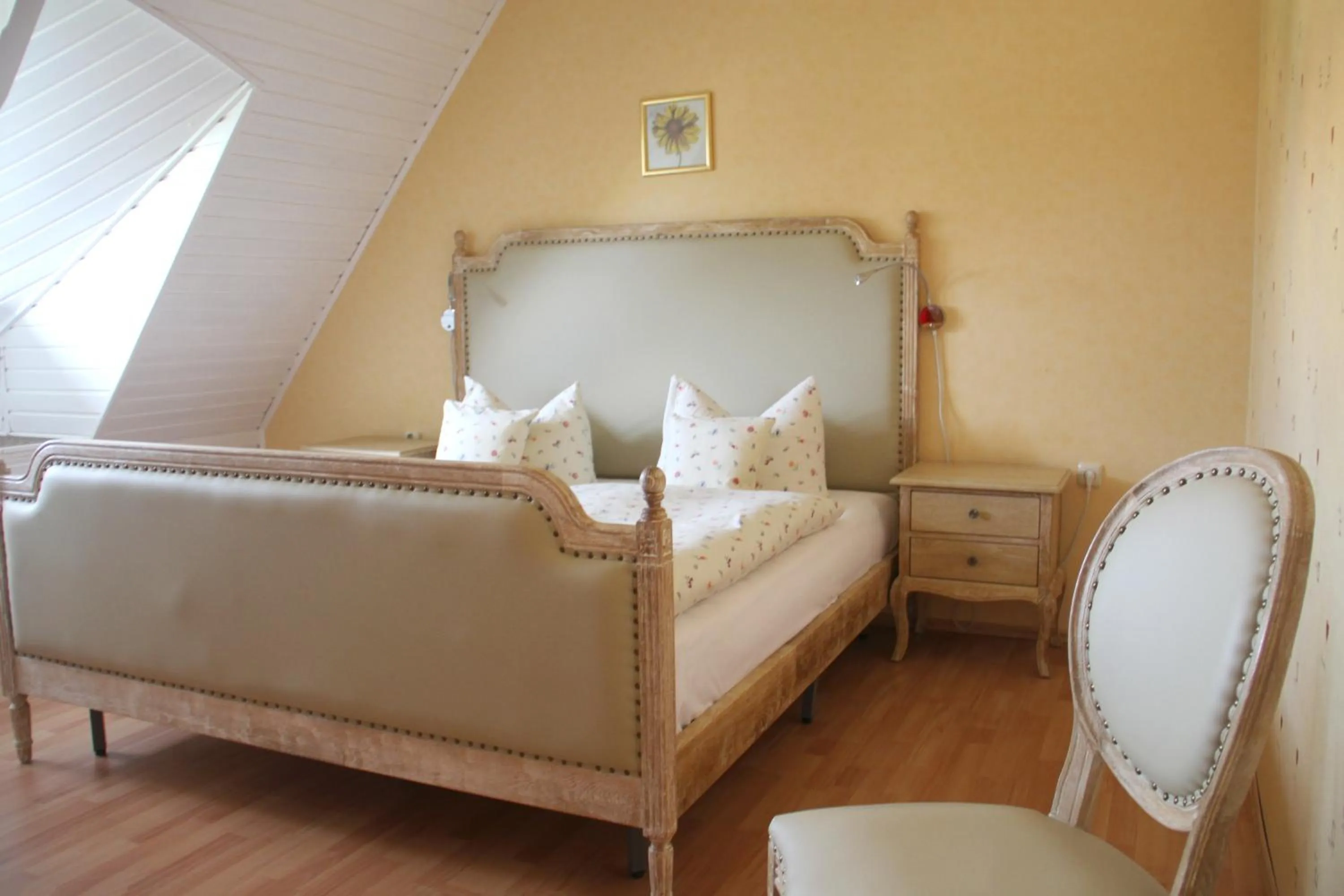 Photo of the whole room, Bed in Kur-& Landhotel Borstel - Treff