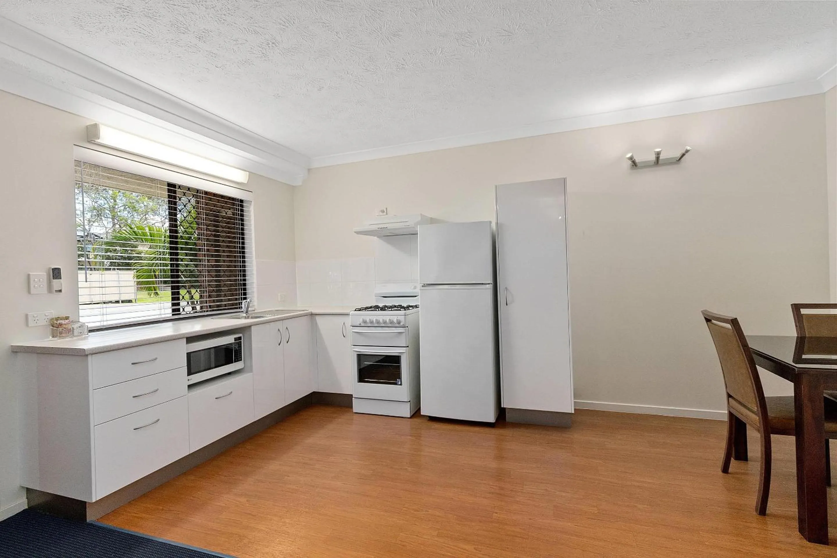 Bedroom in Quality Hotel Robertson Gardens