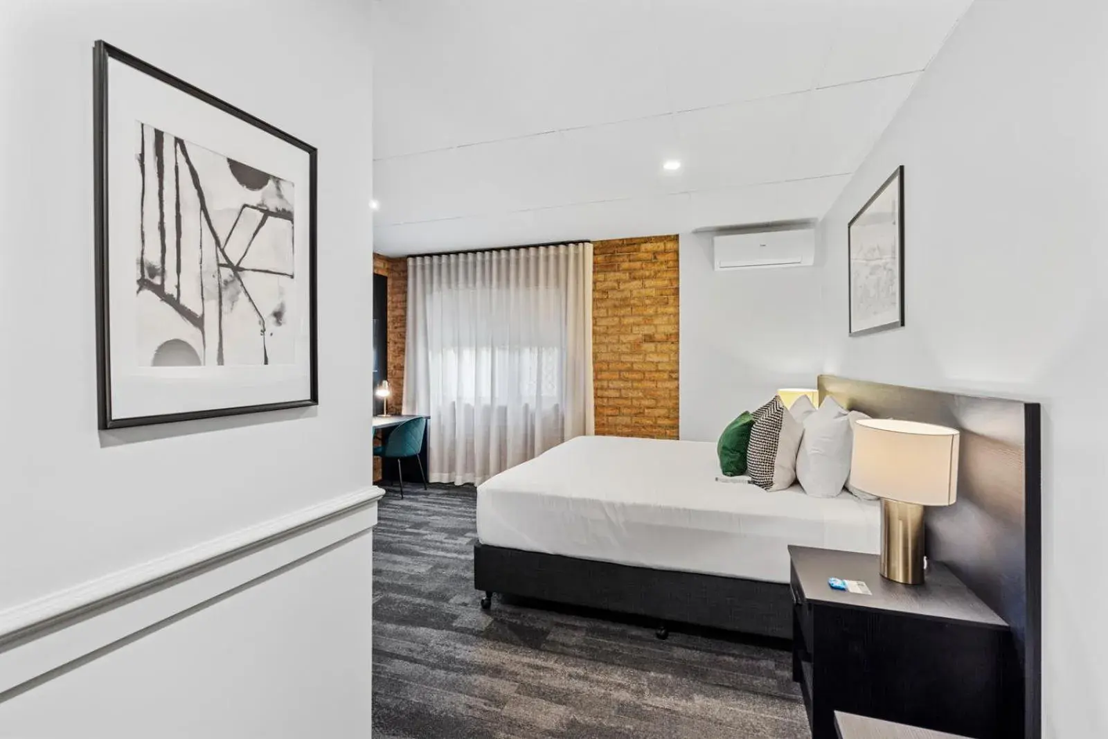 Bed in Quality Hotel Robertson Gardens Bed in Quality Hotel Robertson Gardens