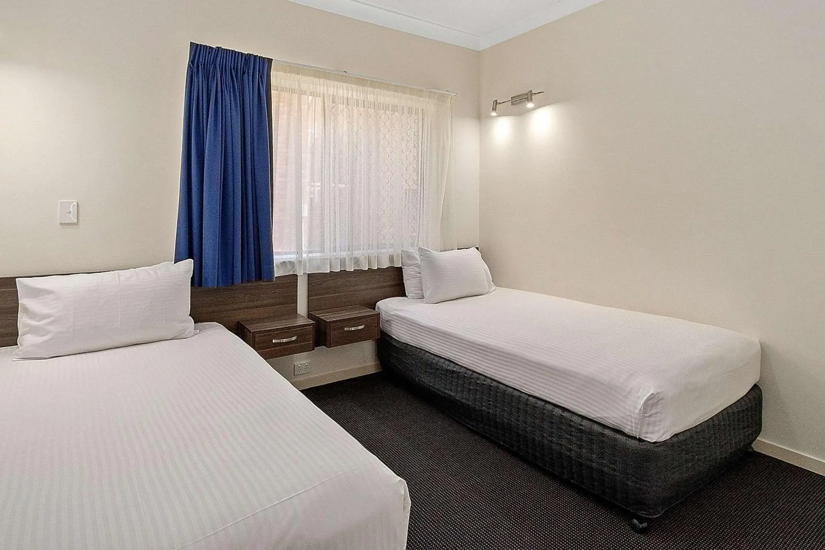 Bedroom, Bed in Quality Hotel Robertson Gardens