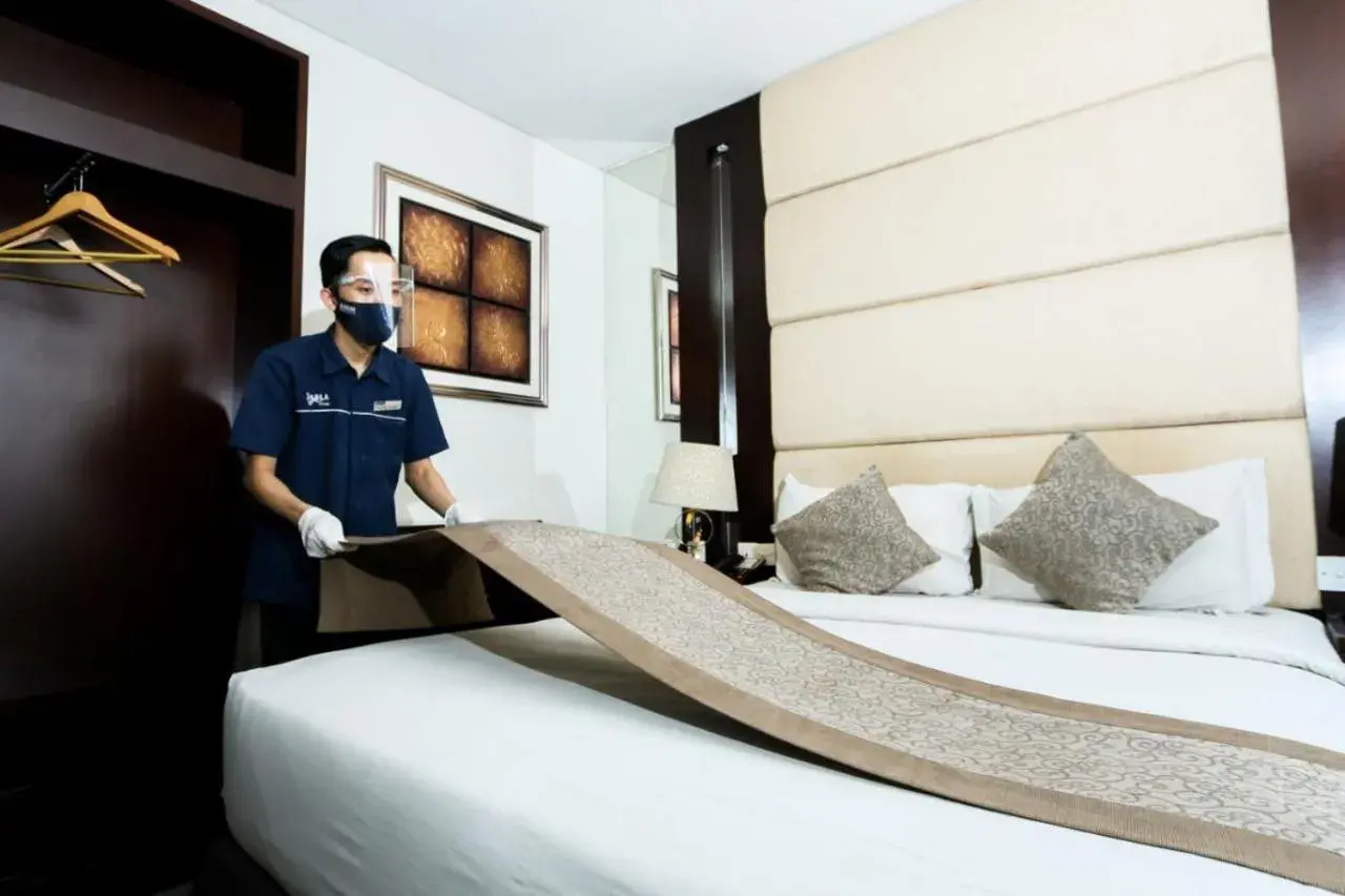 Bed in Serela Waringin by KAGUM Hotels Bed in Serela Waringin by KAGUM Hotels