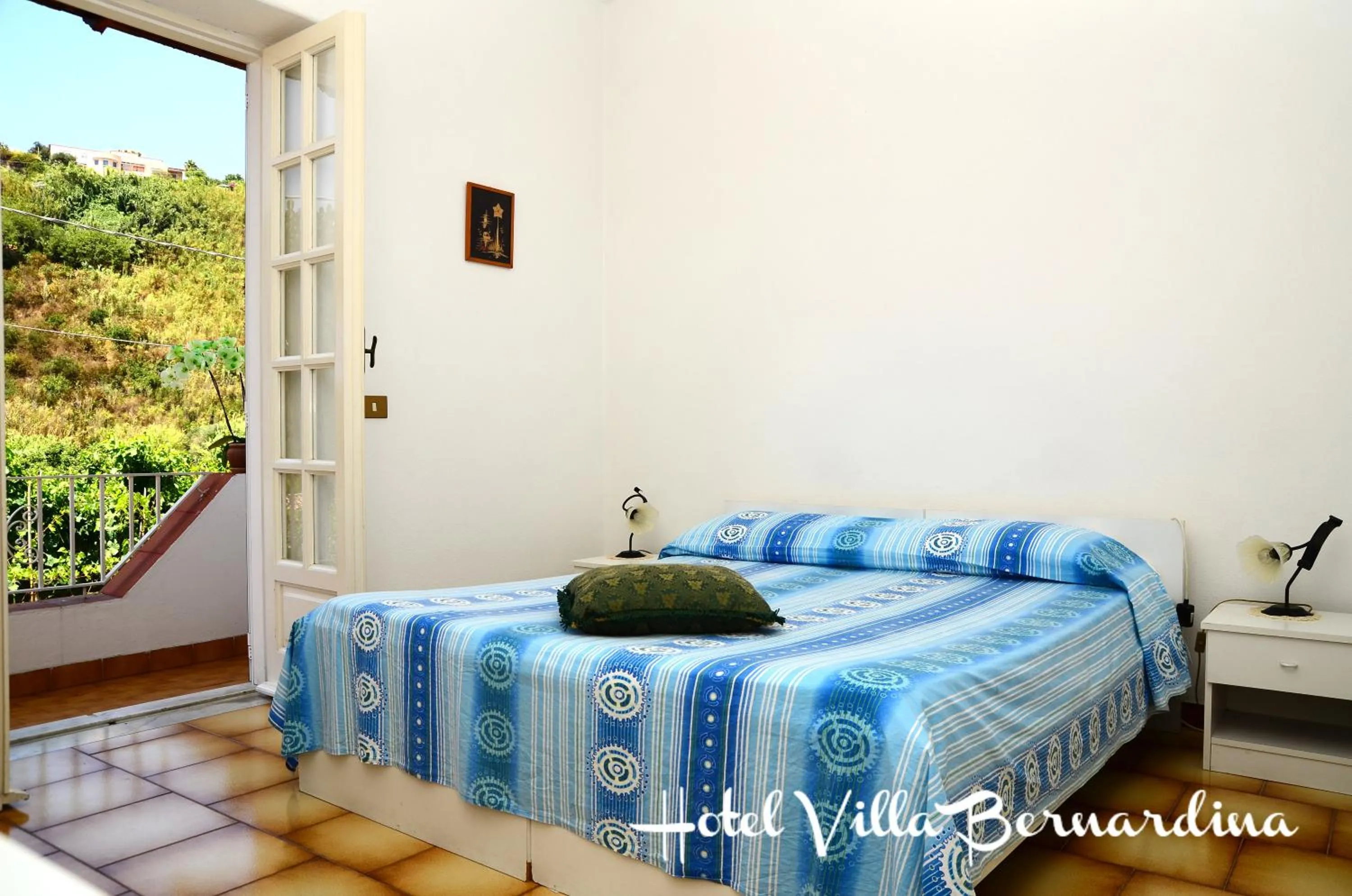 Day in Hotel Villa Bernardina