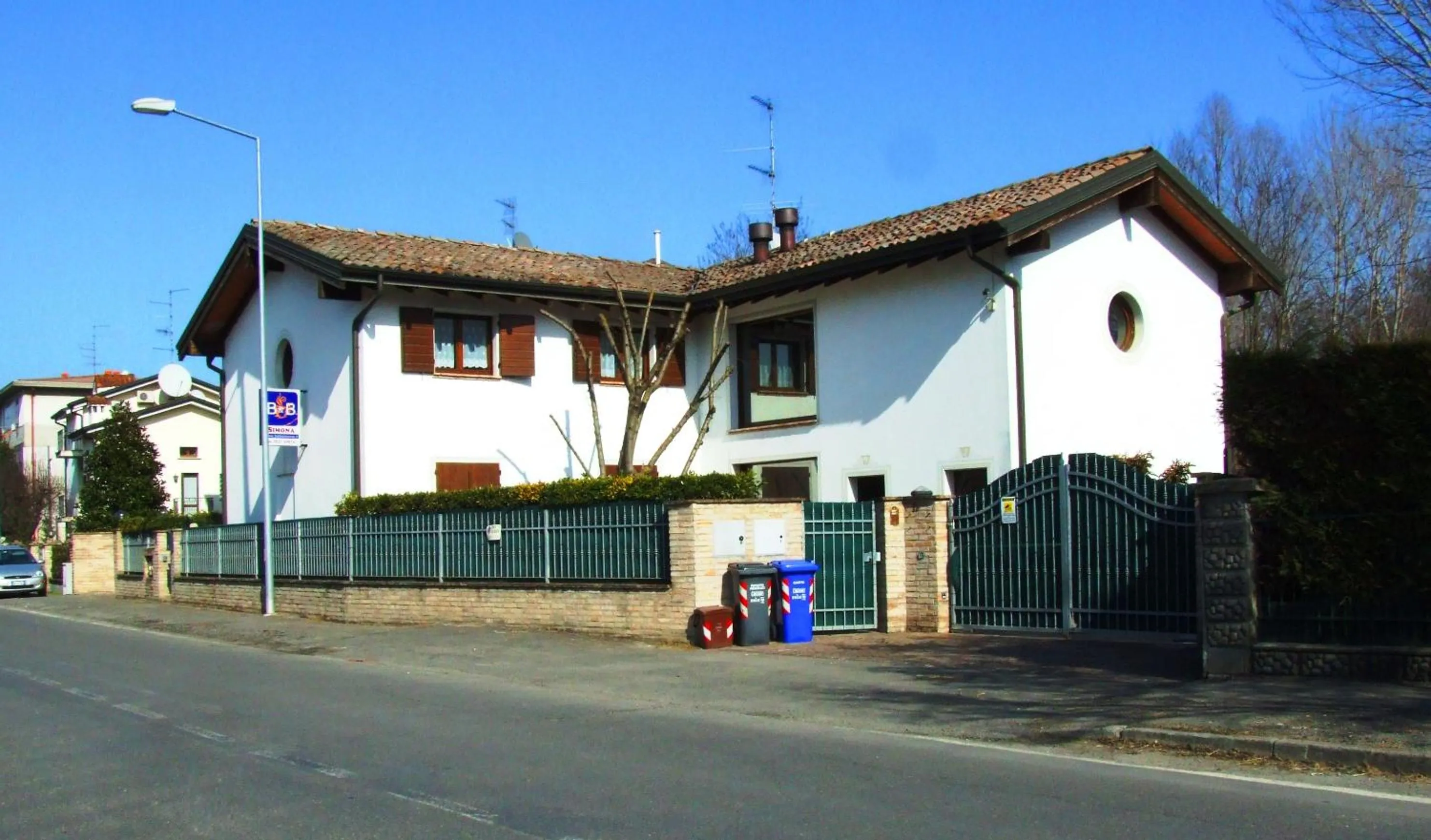 Property building in B&B Simona