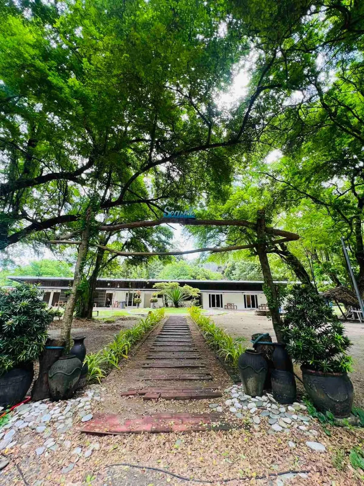 Garden view in Samba Bluewater Resort