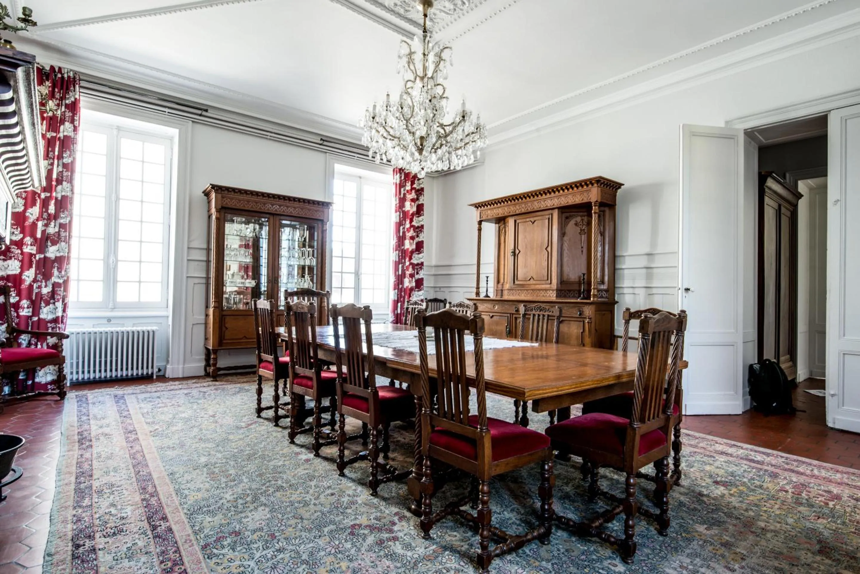 Dining area in Gîte Château de Seguin