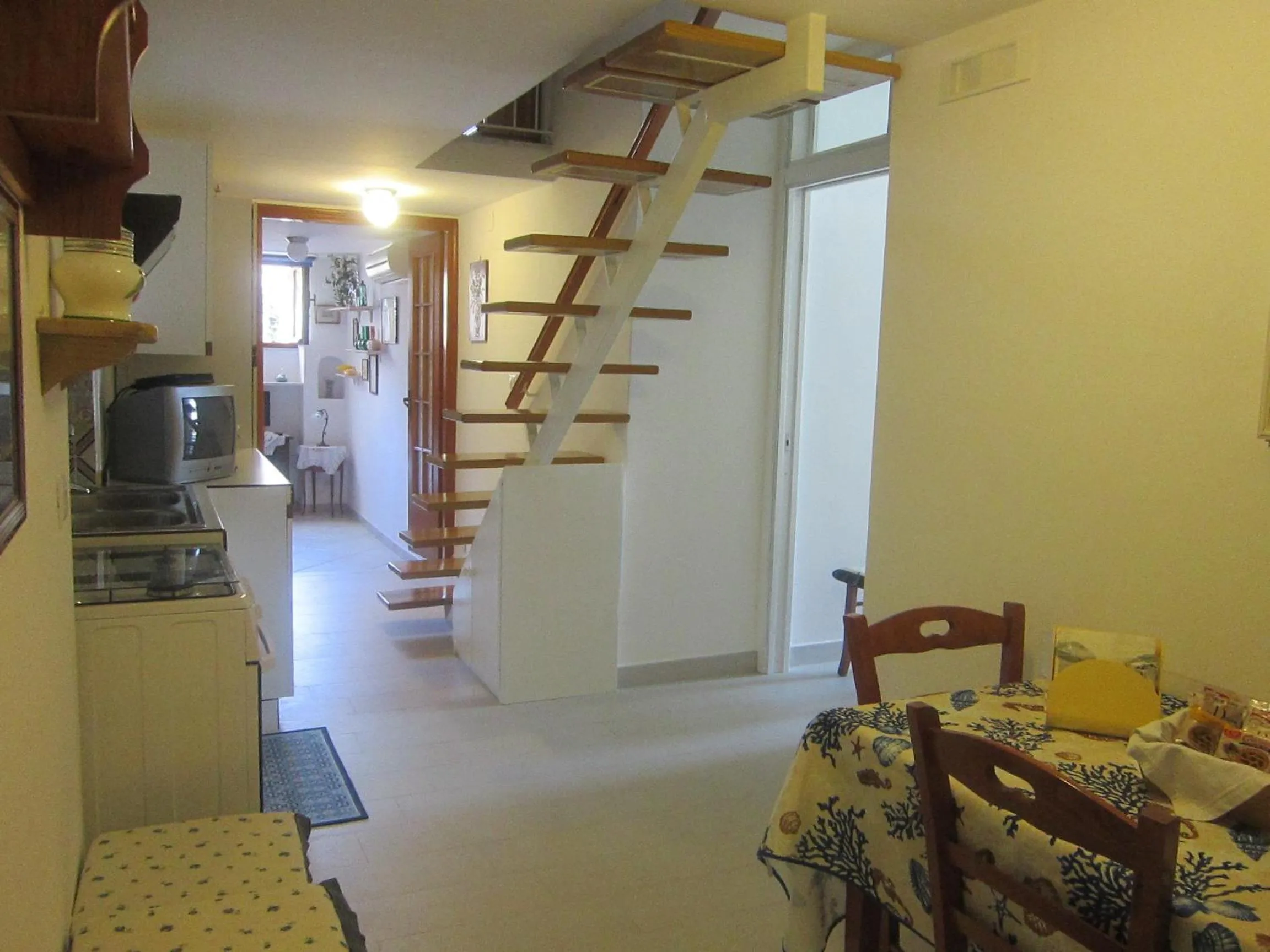 Restaurant/places to eat in Villa Apollo B&B