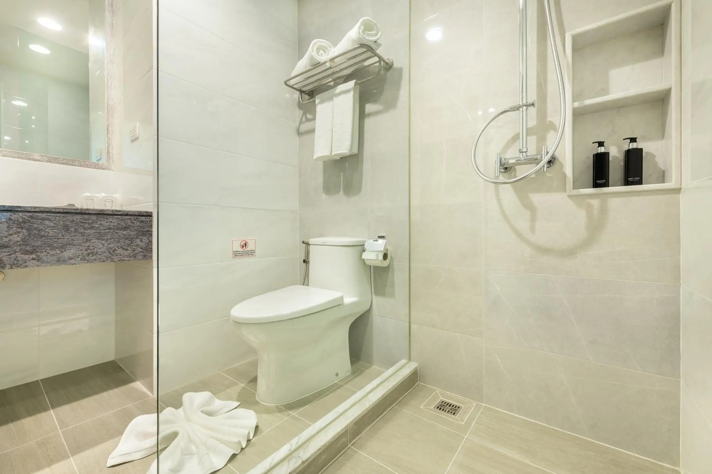 Deluxe Double Room in Treepana Boutique Hotel, Huahin Deluxe Double Room in Treepana Boutique Hotel, Huahin