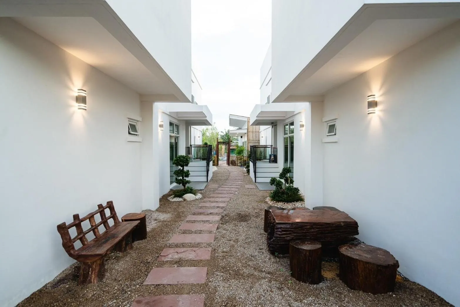 Property building in Yunoya Riverside Villa