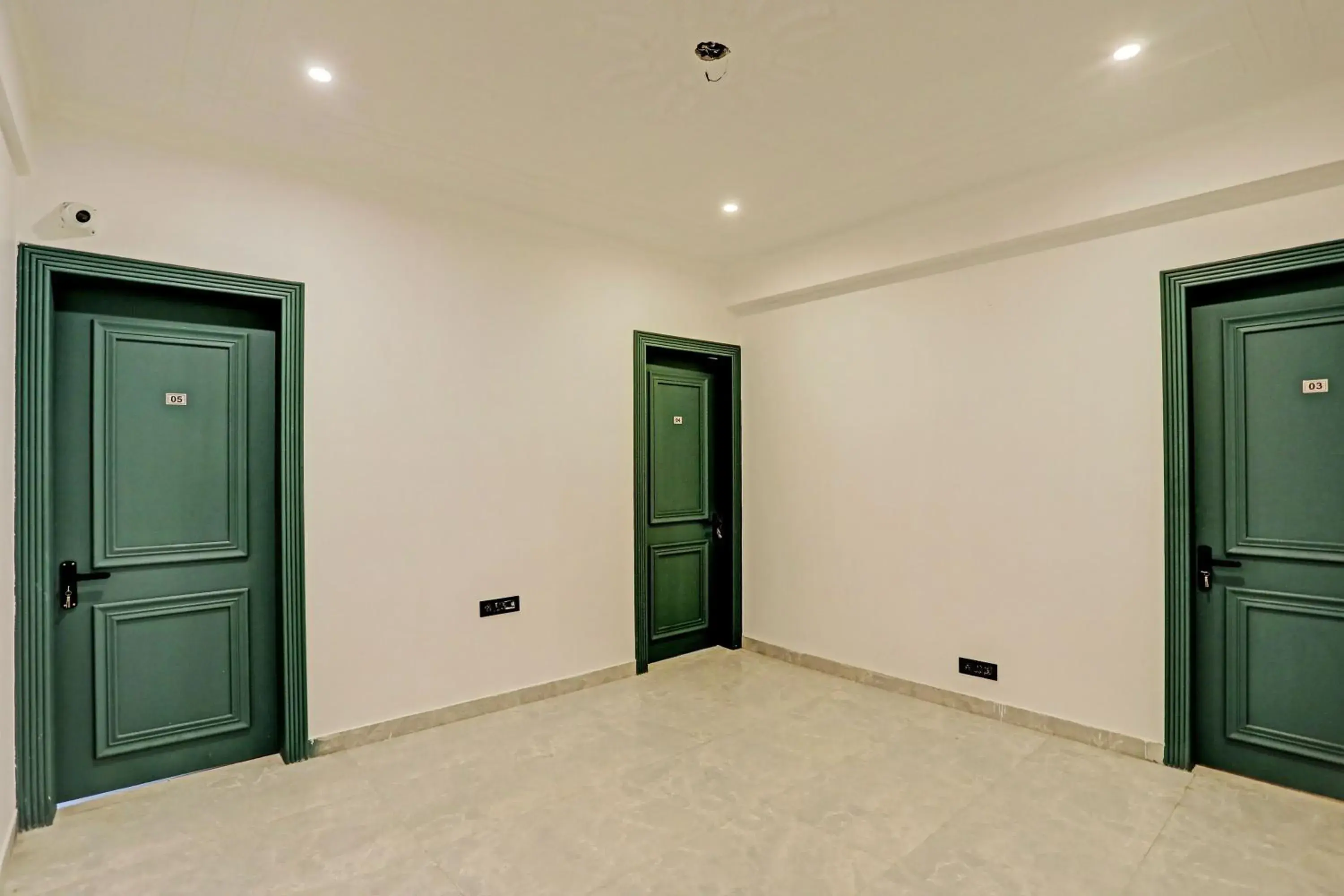 Property building in Roswell Inn Property building in Roswell Inn