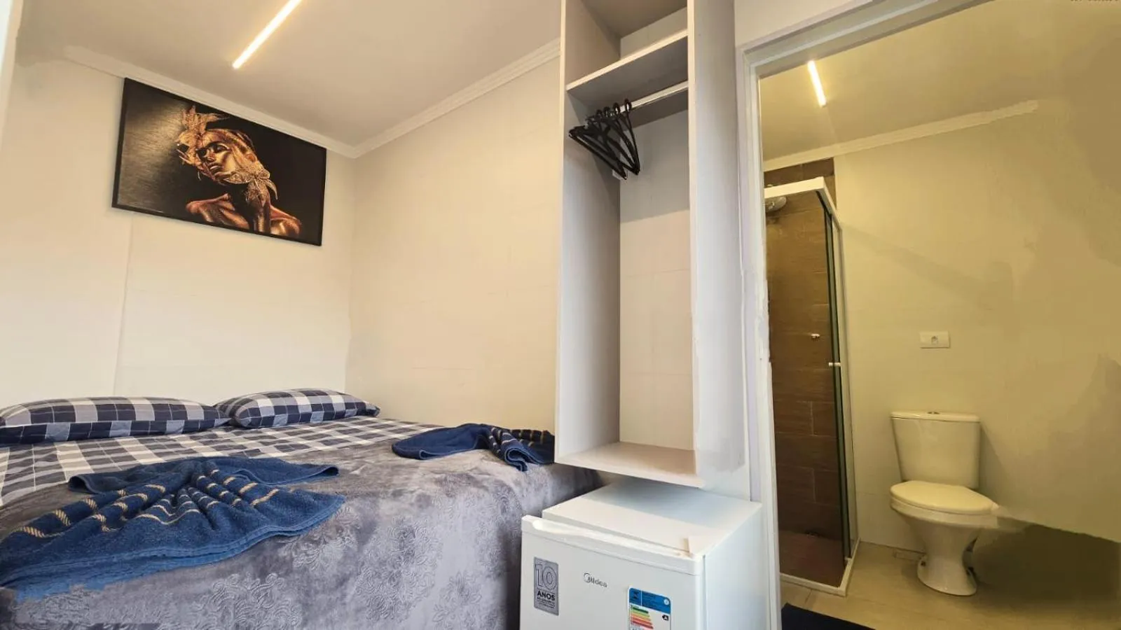 Toilet, Bed in CASA HOTEL PIRACICABA