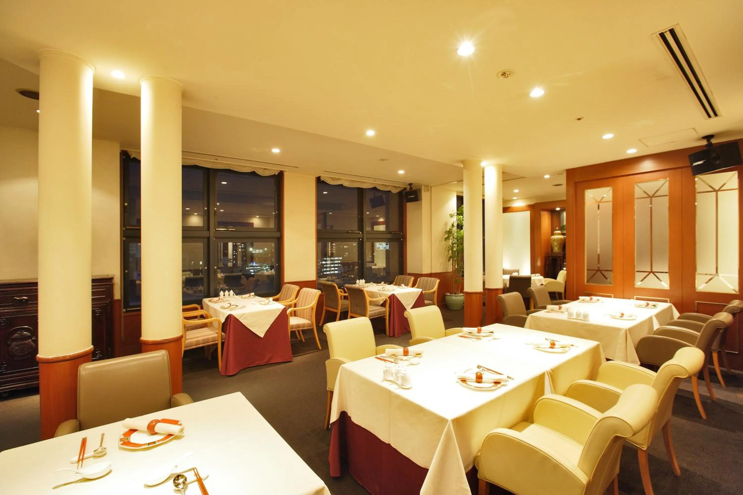 On-site shops in President Hotel Mito