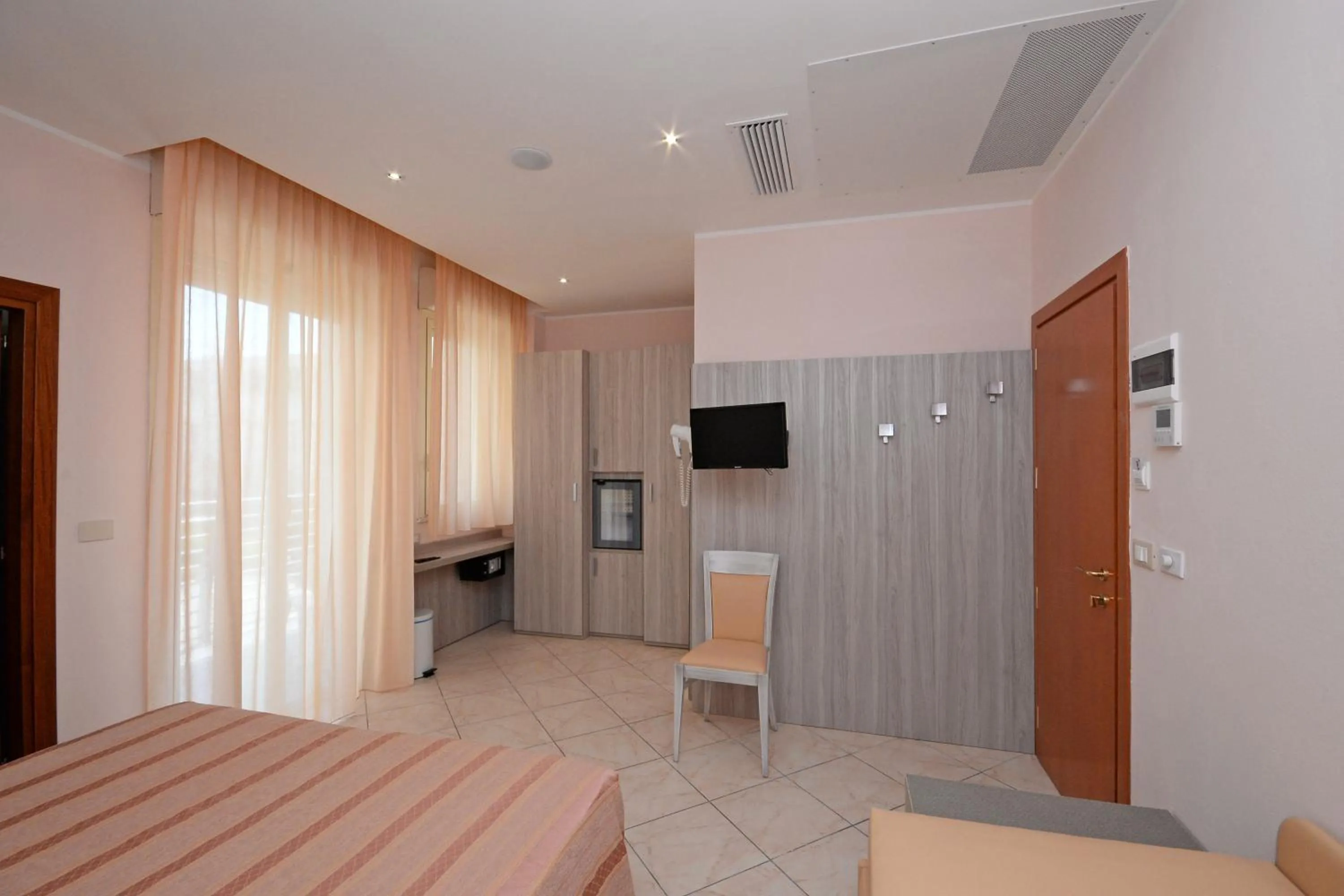 TV and multimedia in Hotel Concorde