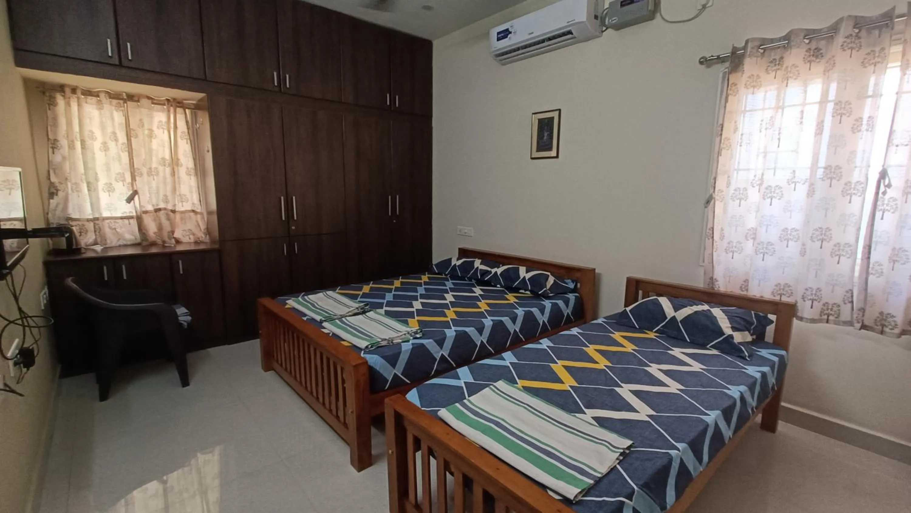 Bedroom, Bed in Shantham Service Apartments, Indumanagar, Coimbatore