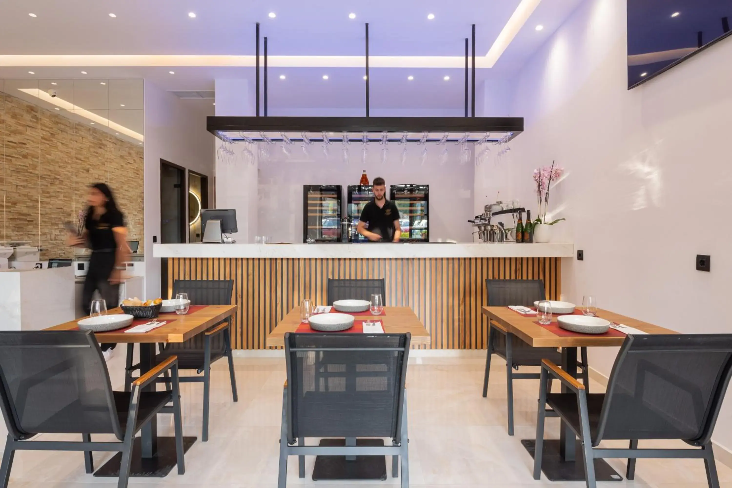 Restaurant/places to eat in The Wine Hotel Restaurant/places to eat in The Wine Hotel