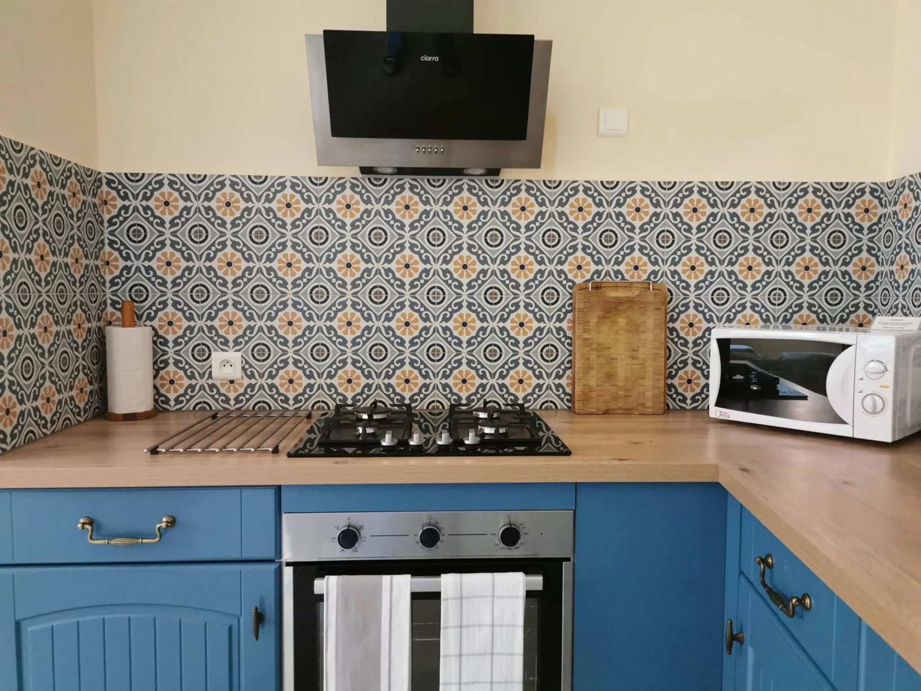 kitchen in L'Ancienne Distillerie