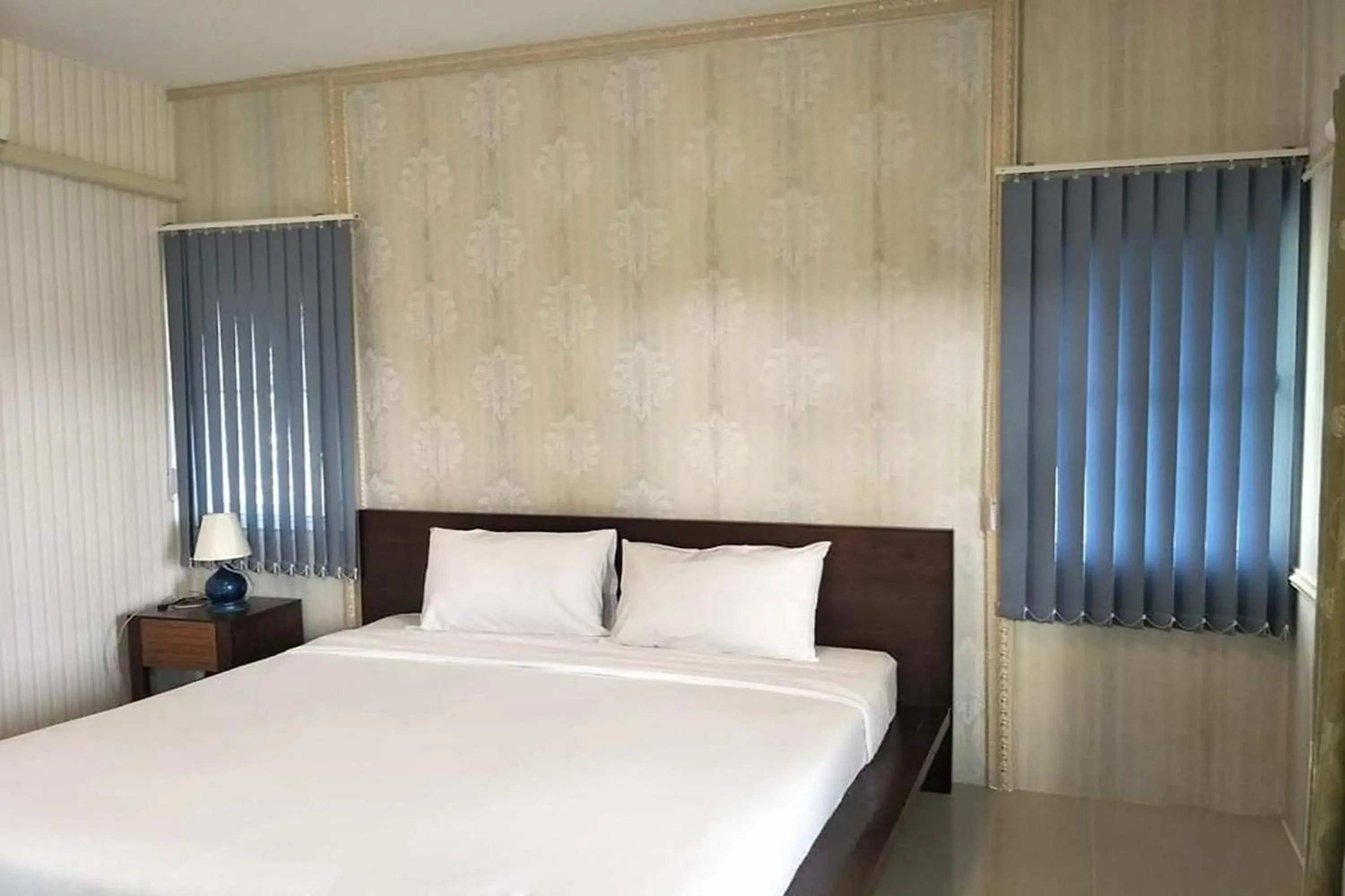 Bed in The Creek Resort Bed in The Creek Resort