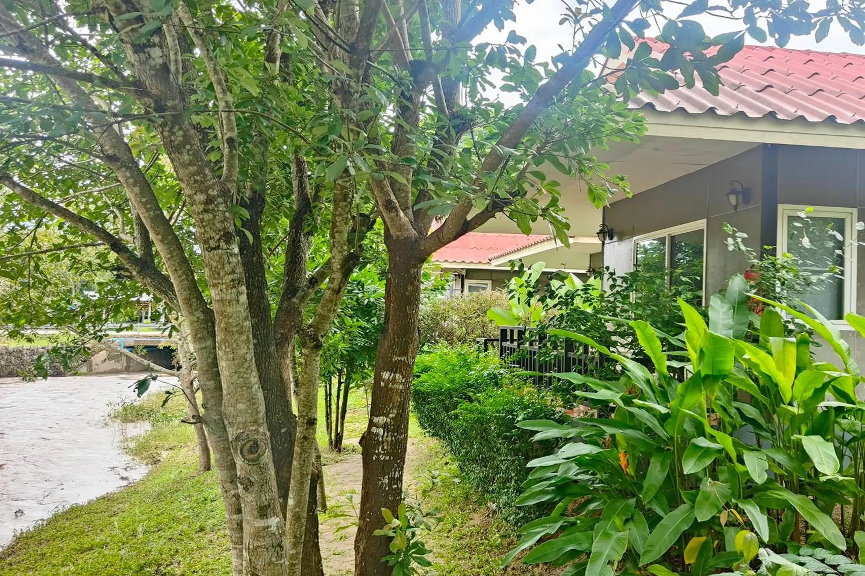 Property building in The Creek Resort Property building in The Creek Resort