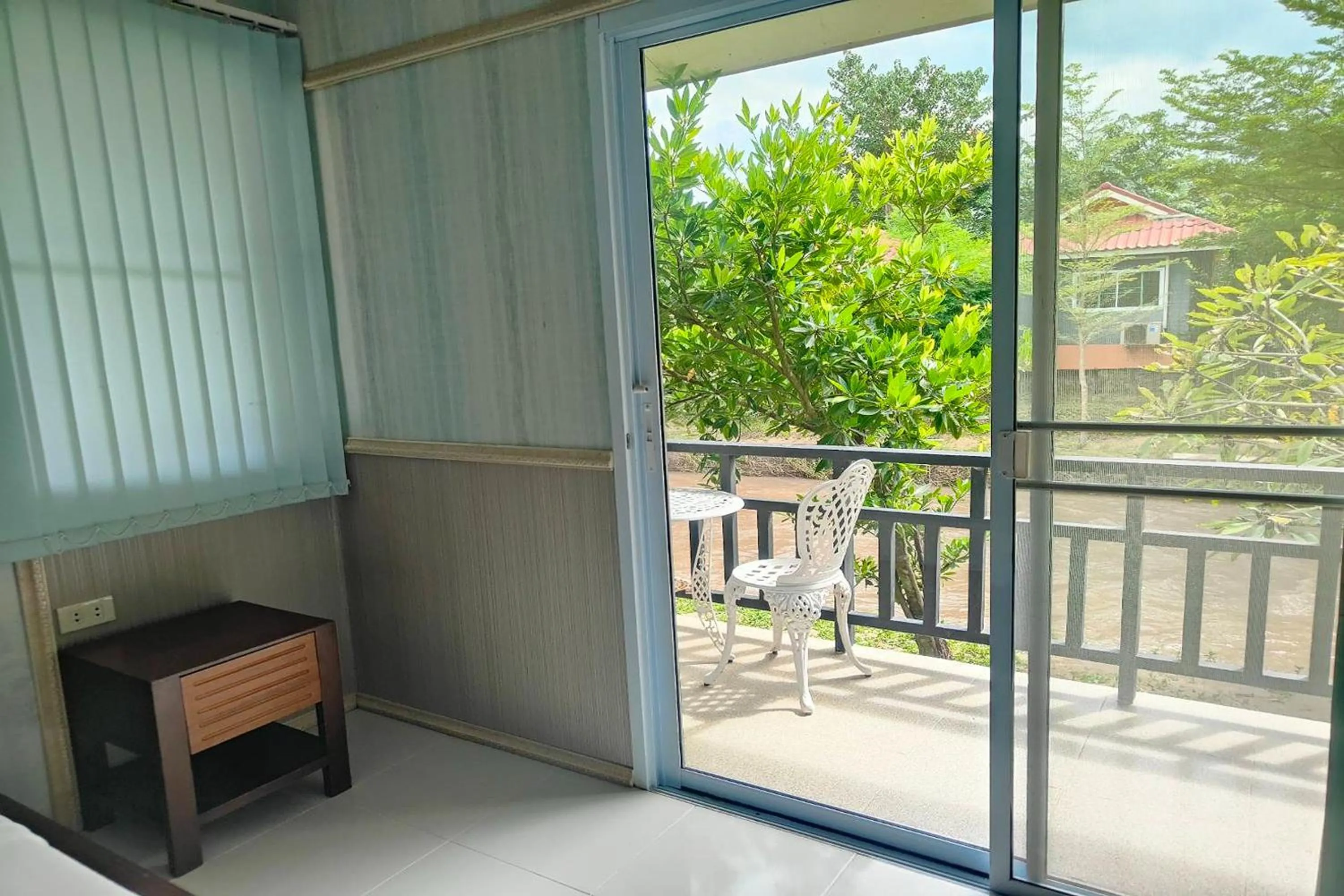 Day in The Creek Resort