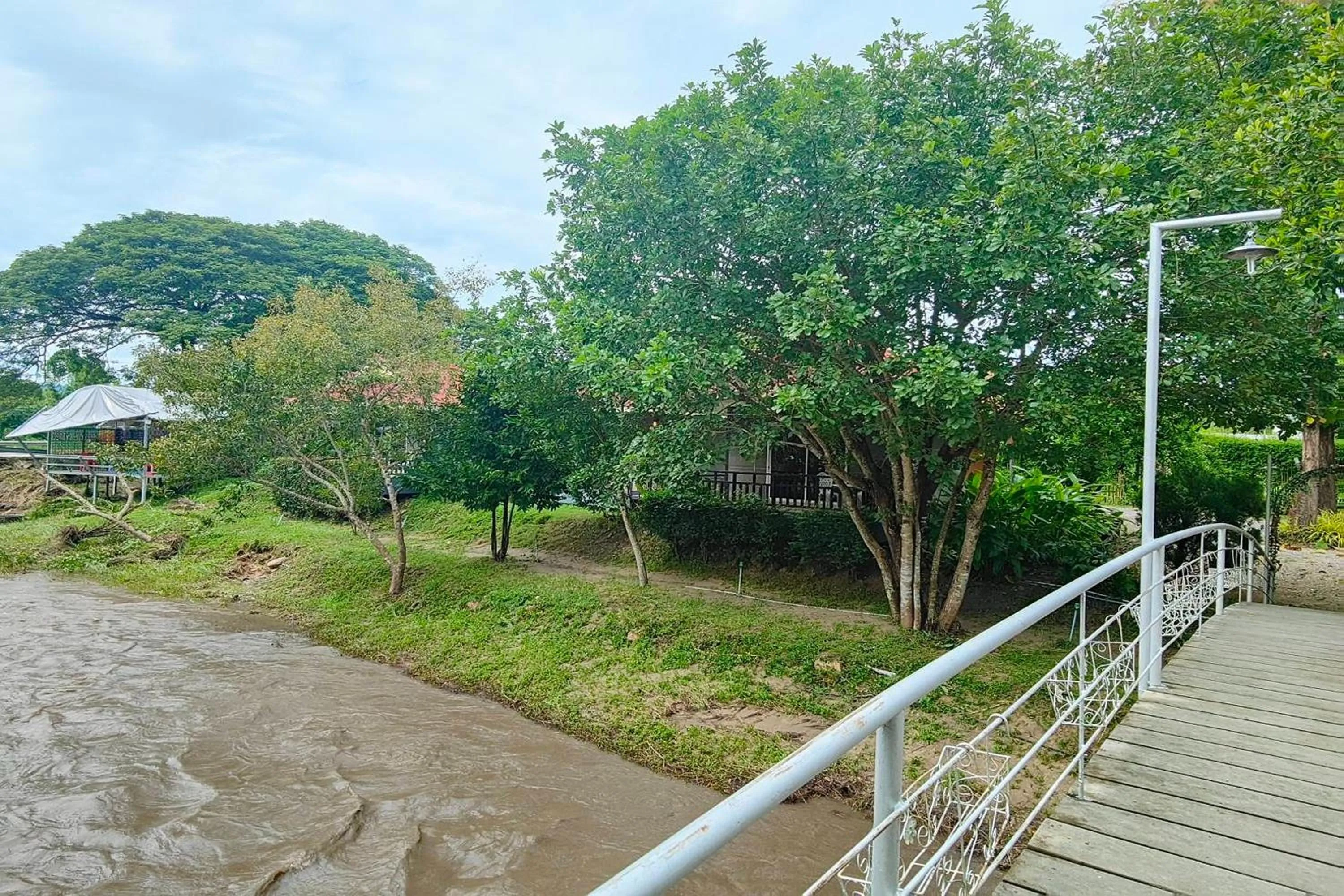 Spring in The Creek Resort