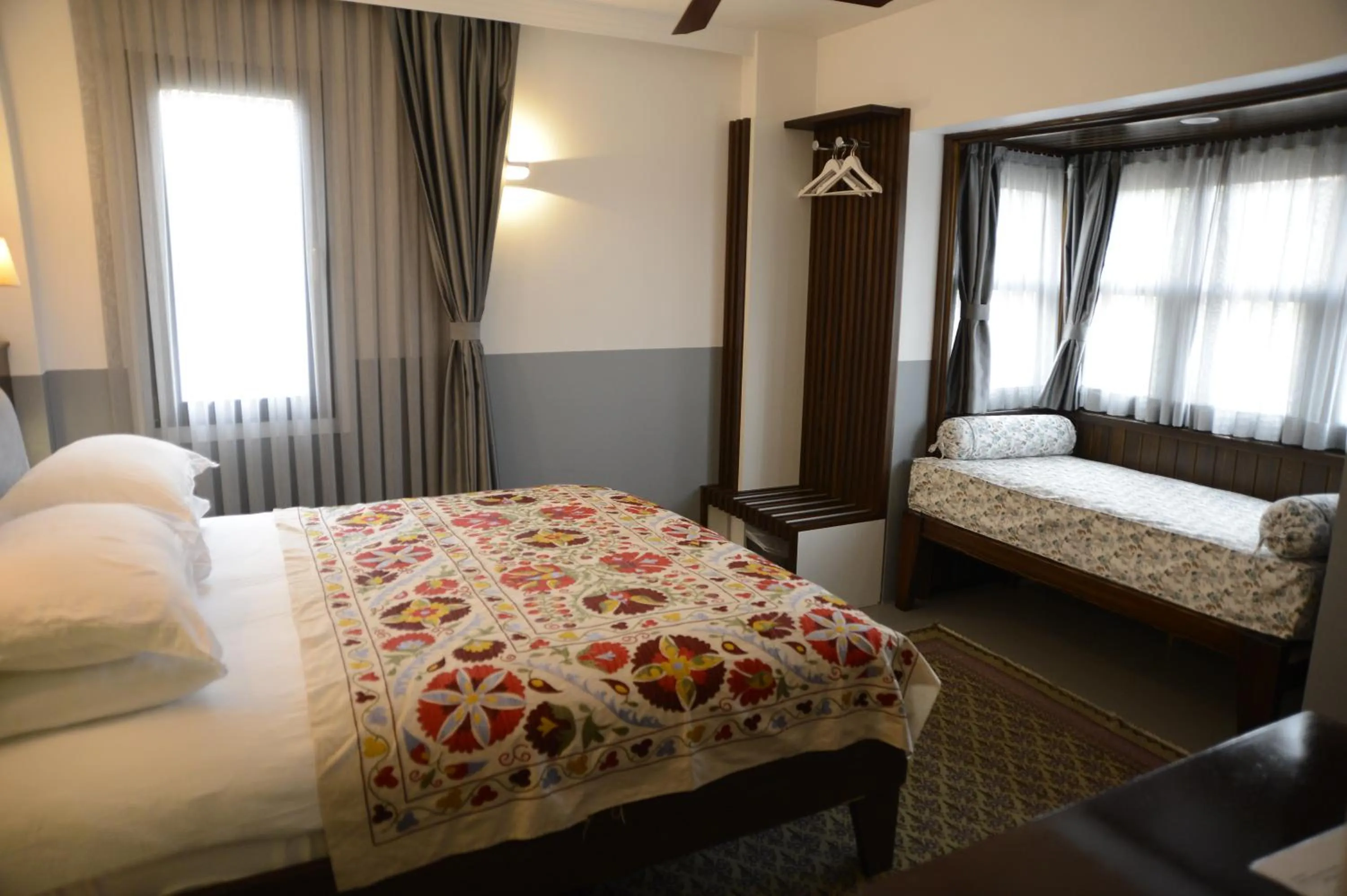 Photo of the whole room, Bed in Ayasoluk Hotel & Restaurant