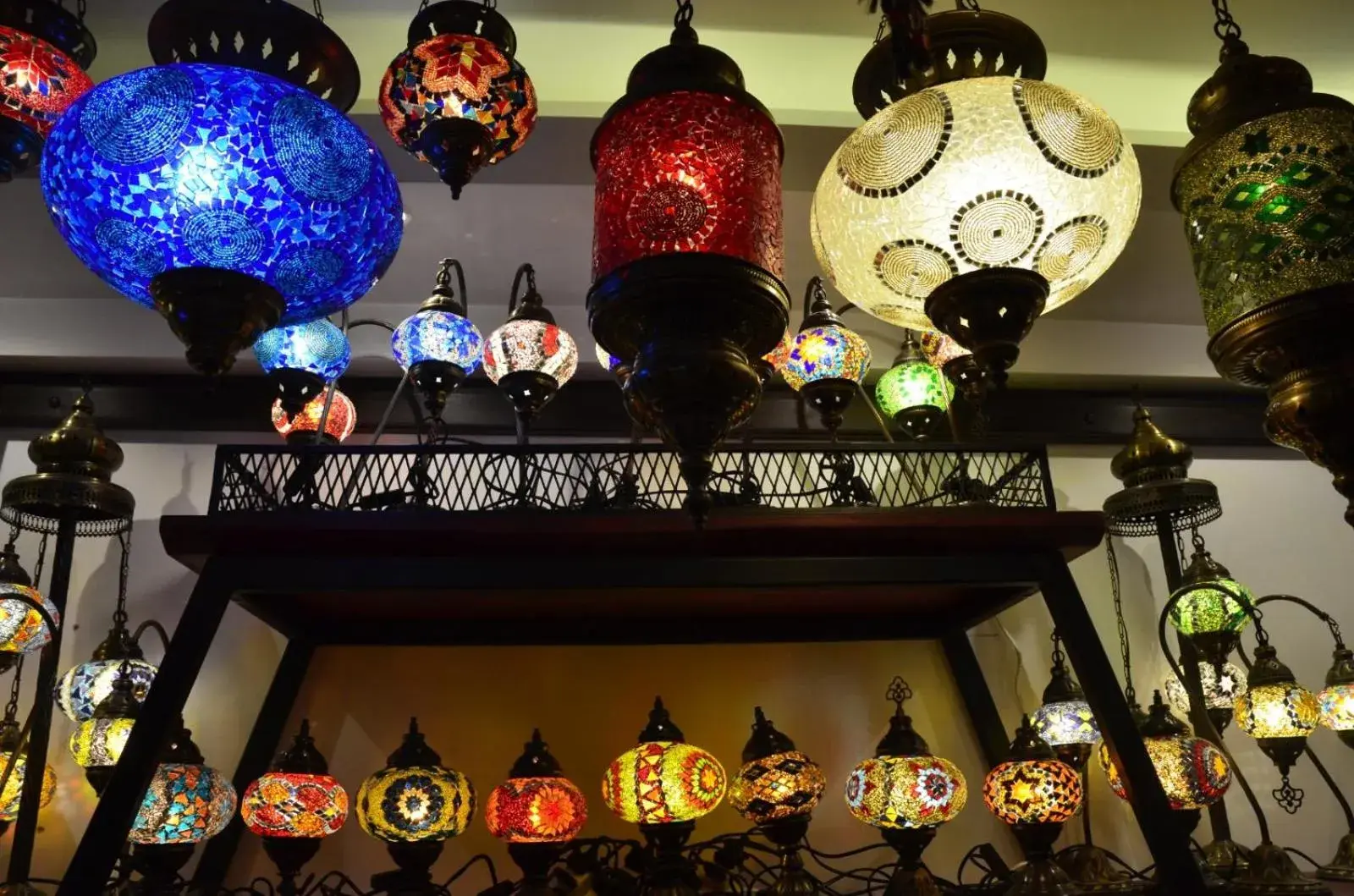 On-site shops in Ayasoluk Hotel & Restaurant On-site shops in Ayasoluk Hotel & Restaurant