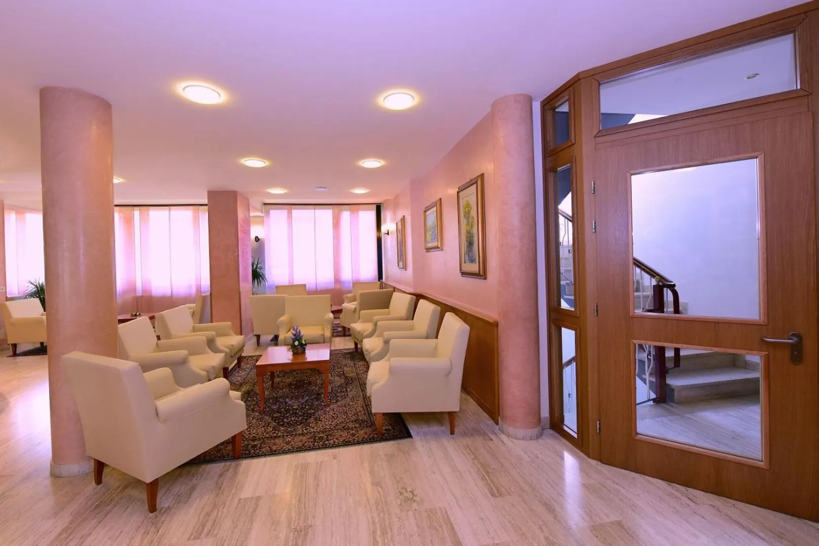 Seating area in Hotel Ginepro