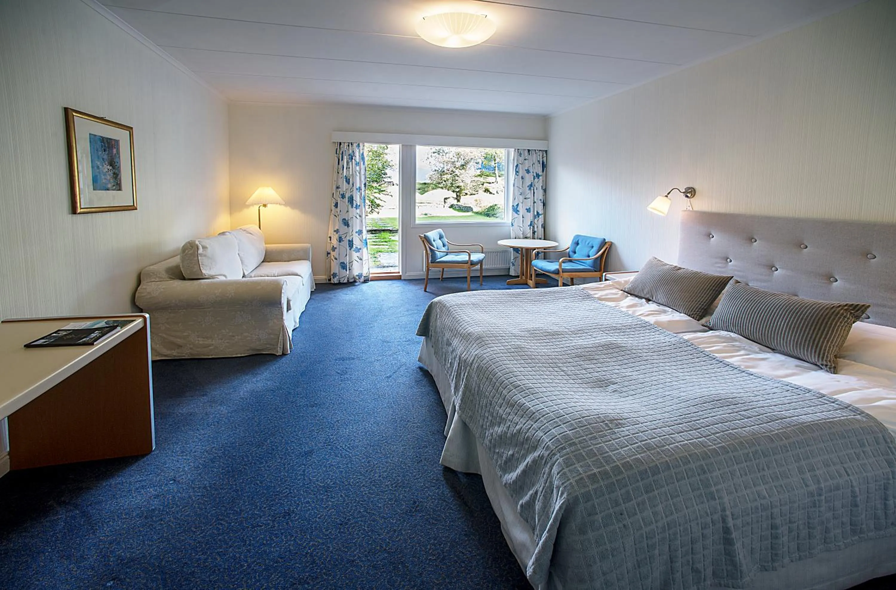 Photo of the whole room, Bed in Stalheim Hotel