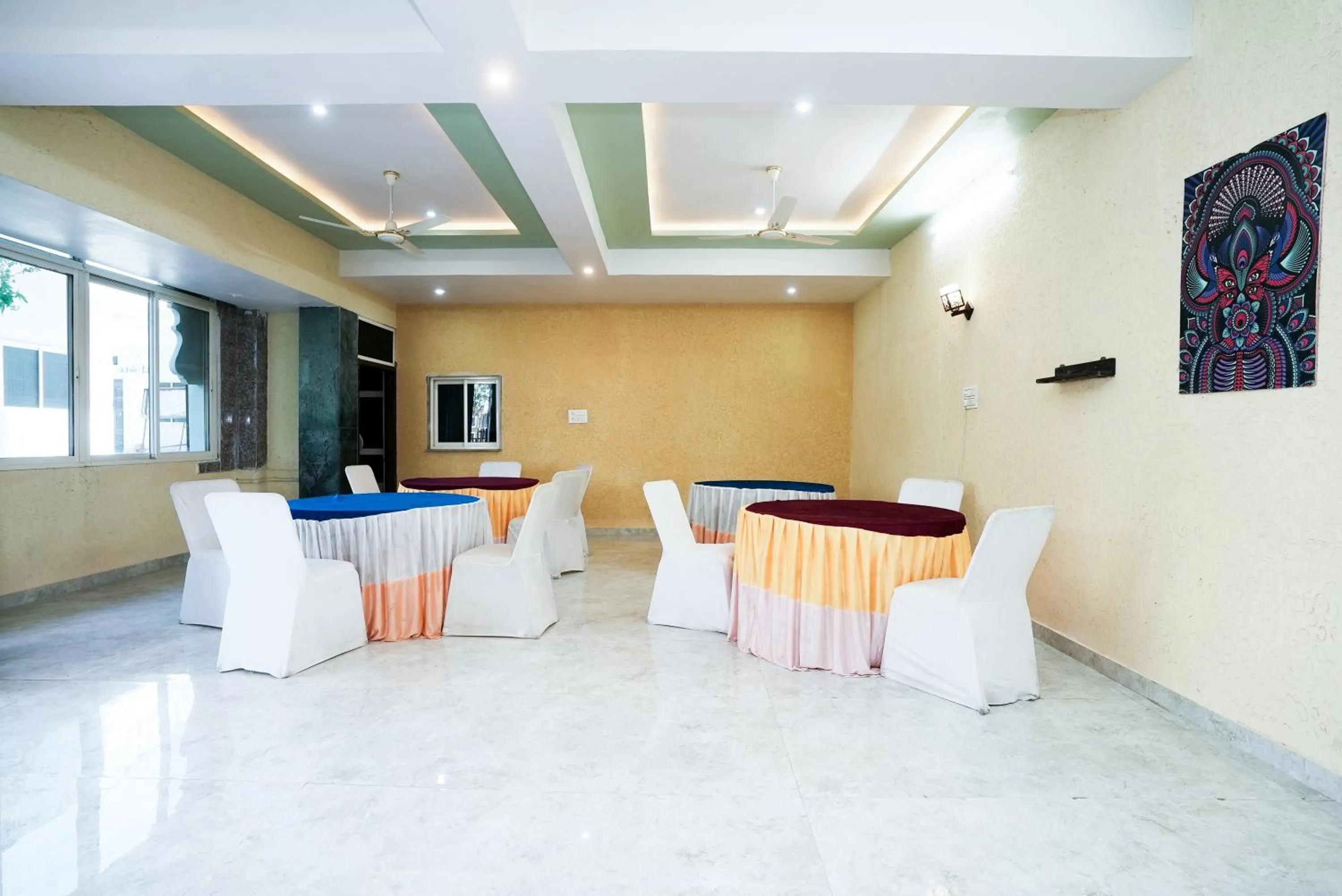 Restaurant/places to eat in Hotel The Galaxy near Udaipur Airport