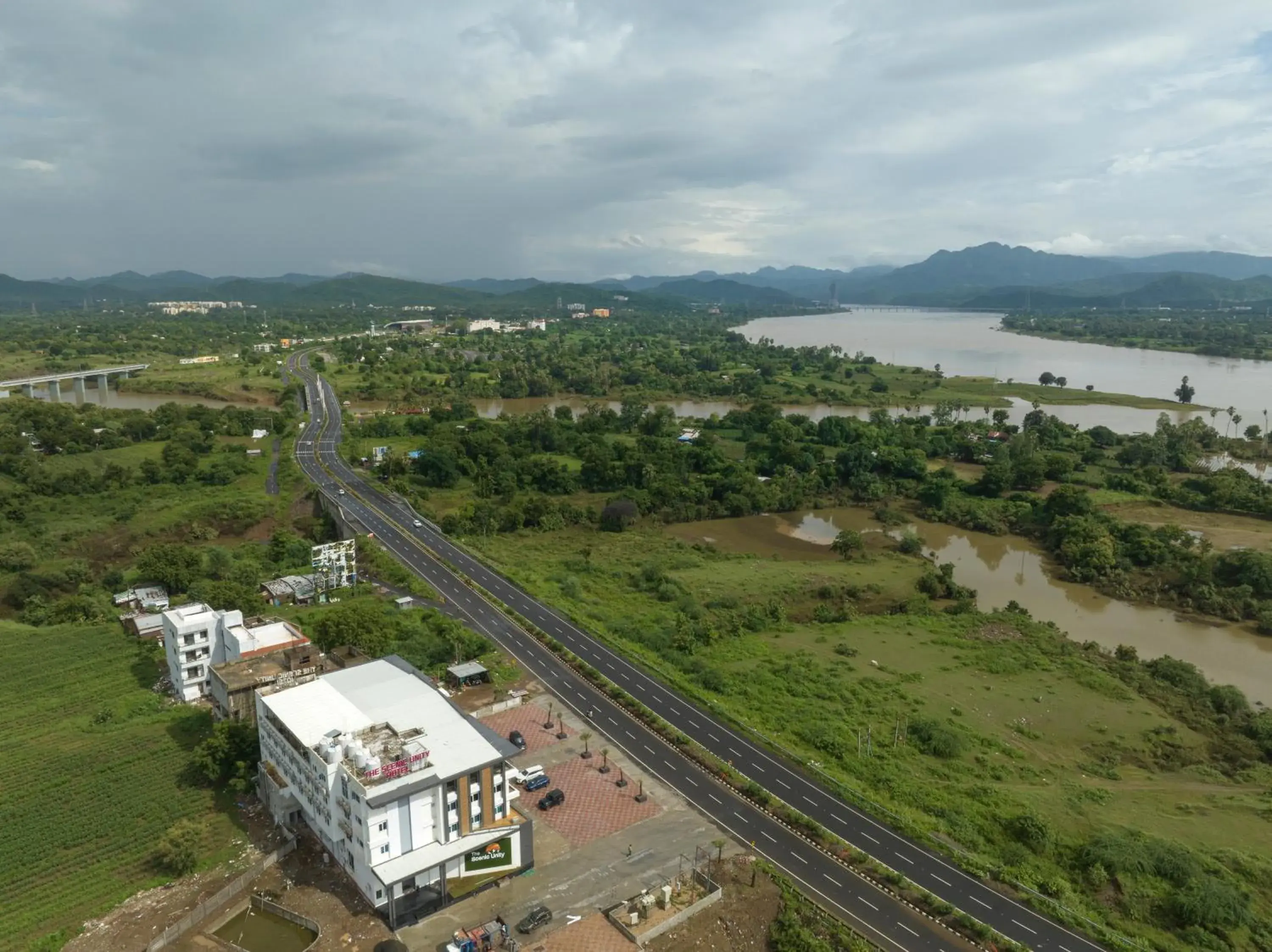 Lake view in The Scenic Unity Lake view in The Scenic Unity