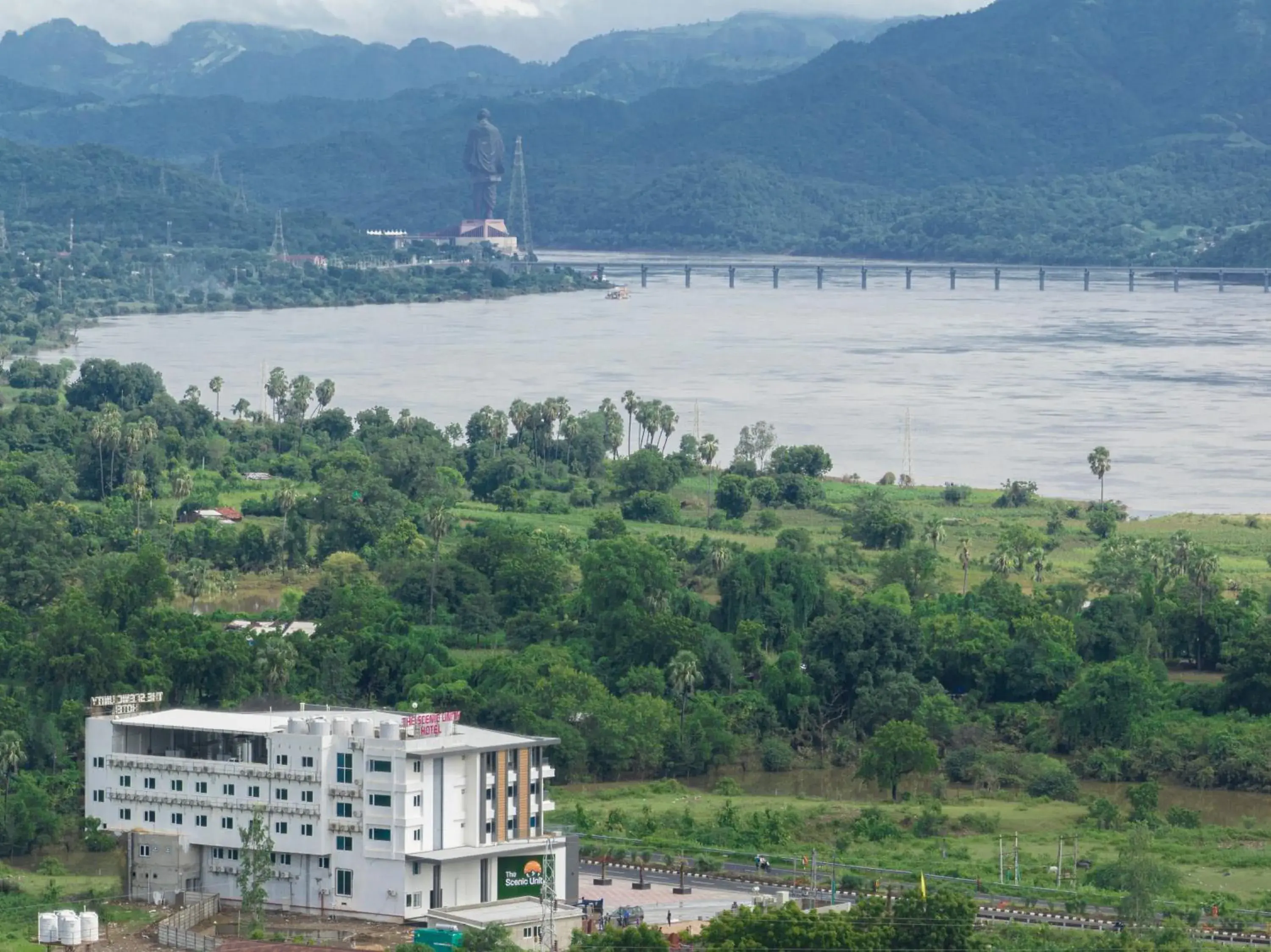 Mountain view in The Scenic Unity Mountain view in The Scenic Unity