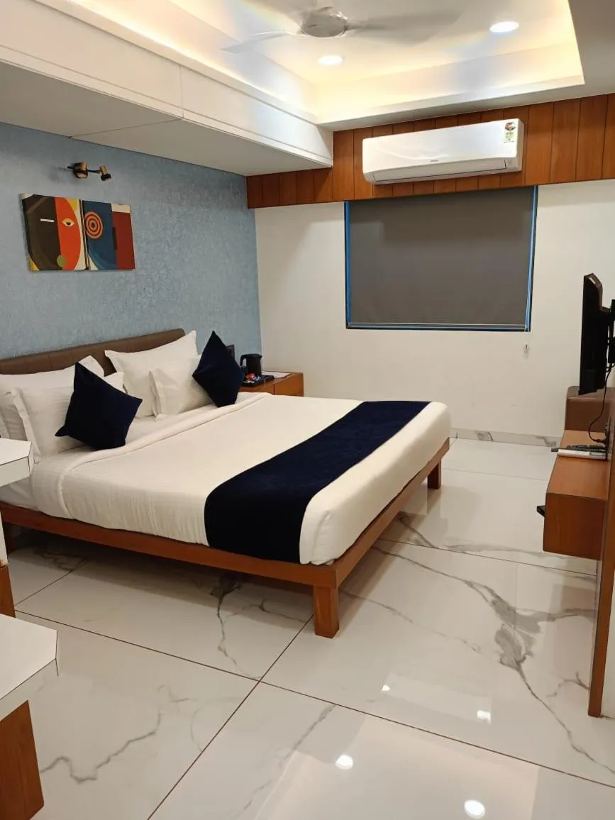 Bed in The Scenic Unity