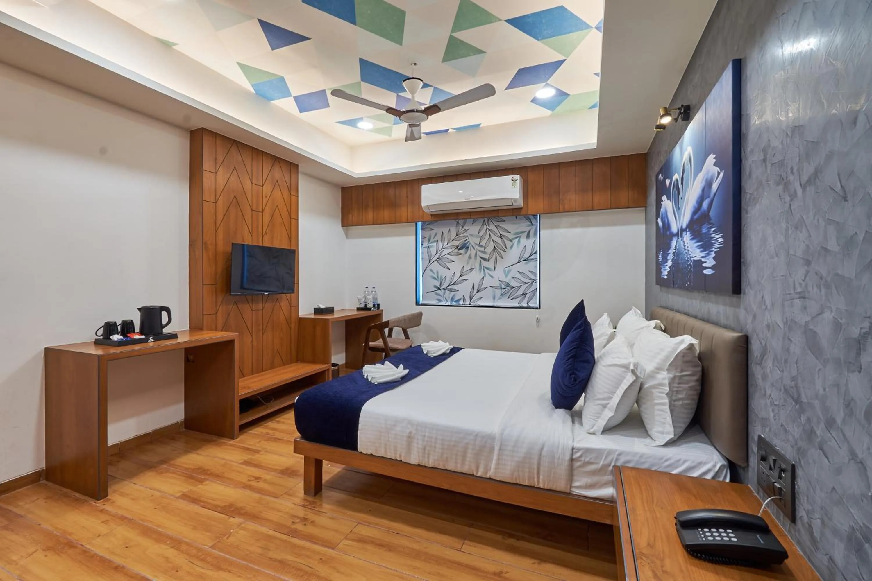 Bed in The Scenic Unity