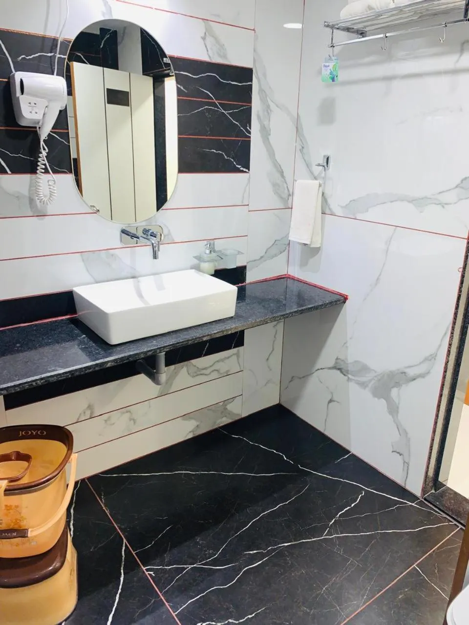 Bathroom in The Scenic Unity