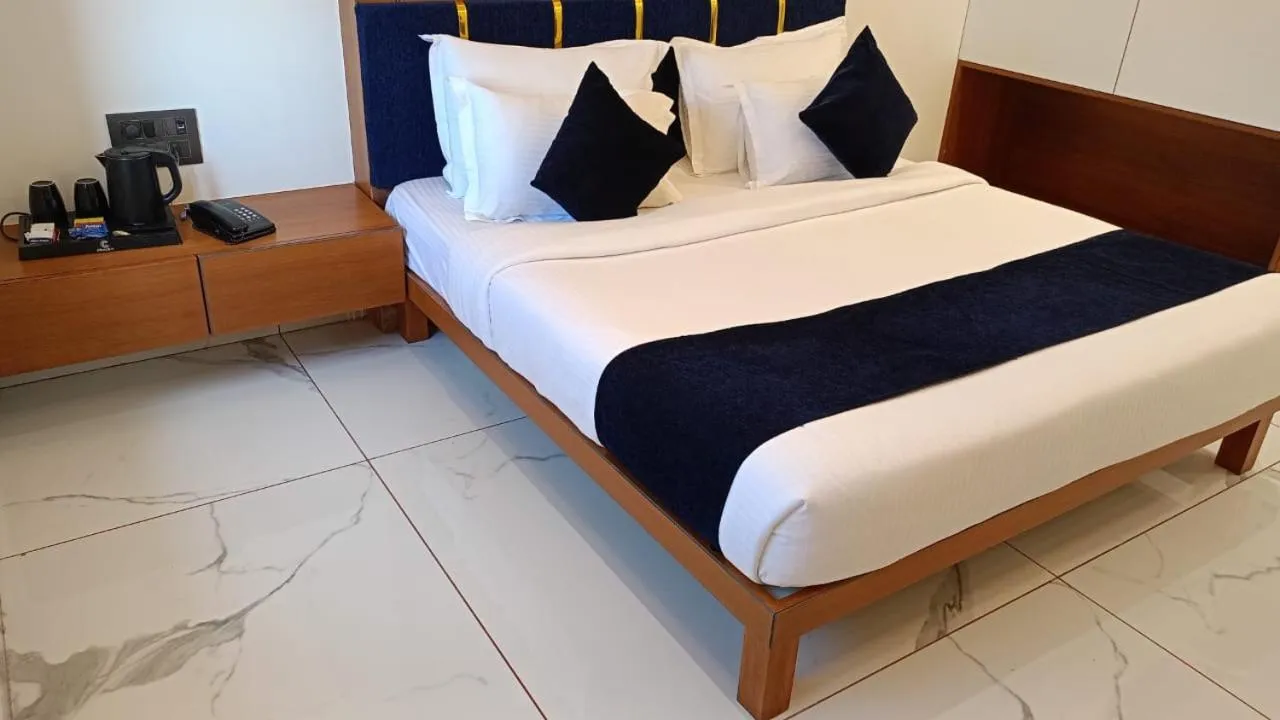 Bed in The Scenic Unity