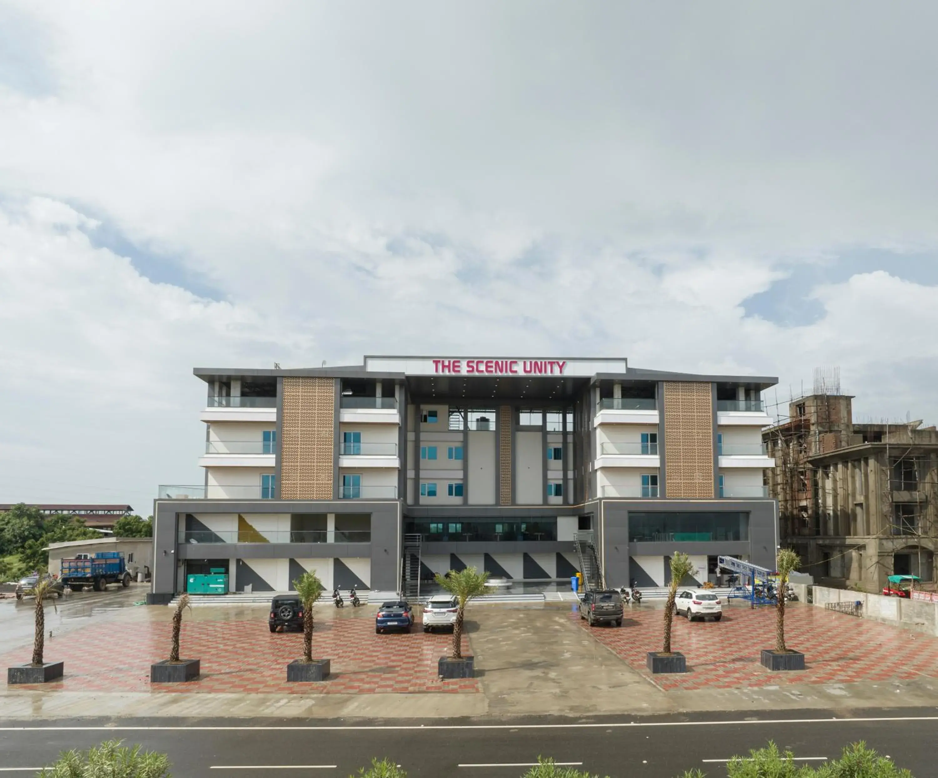 Property building in The Scenic Unity Property building in The Scenic Unity