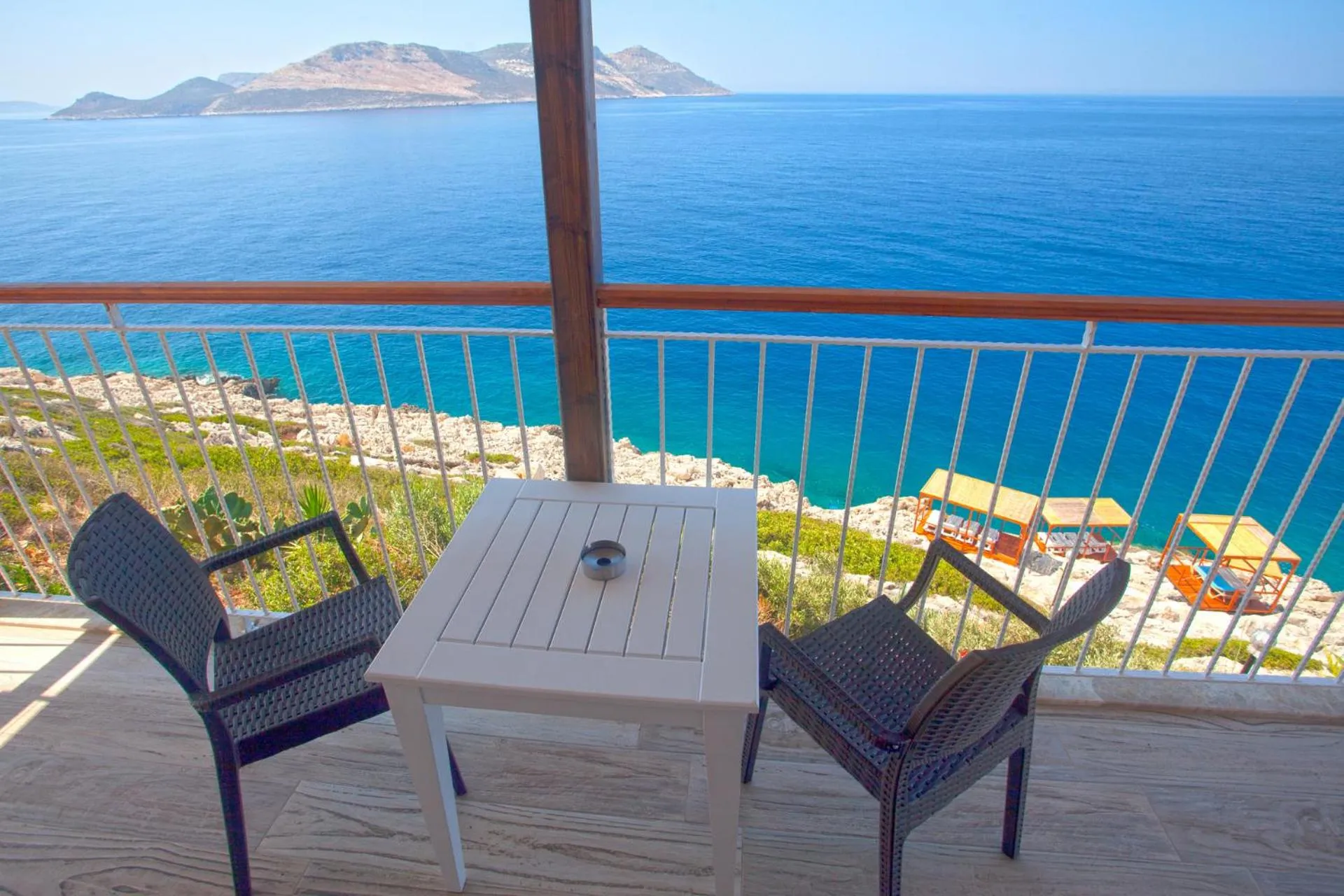 Balcony/Terrace in Sunset Villa Hotel