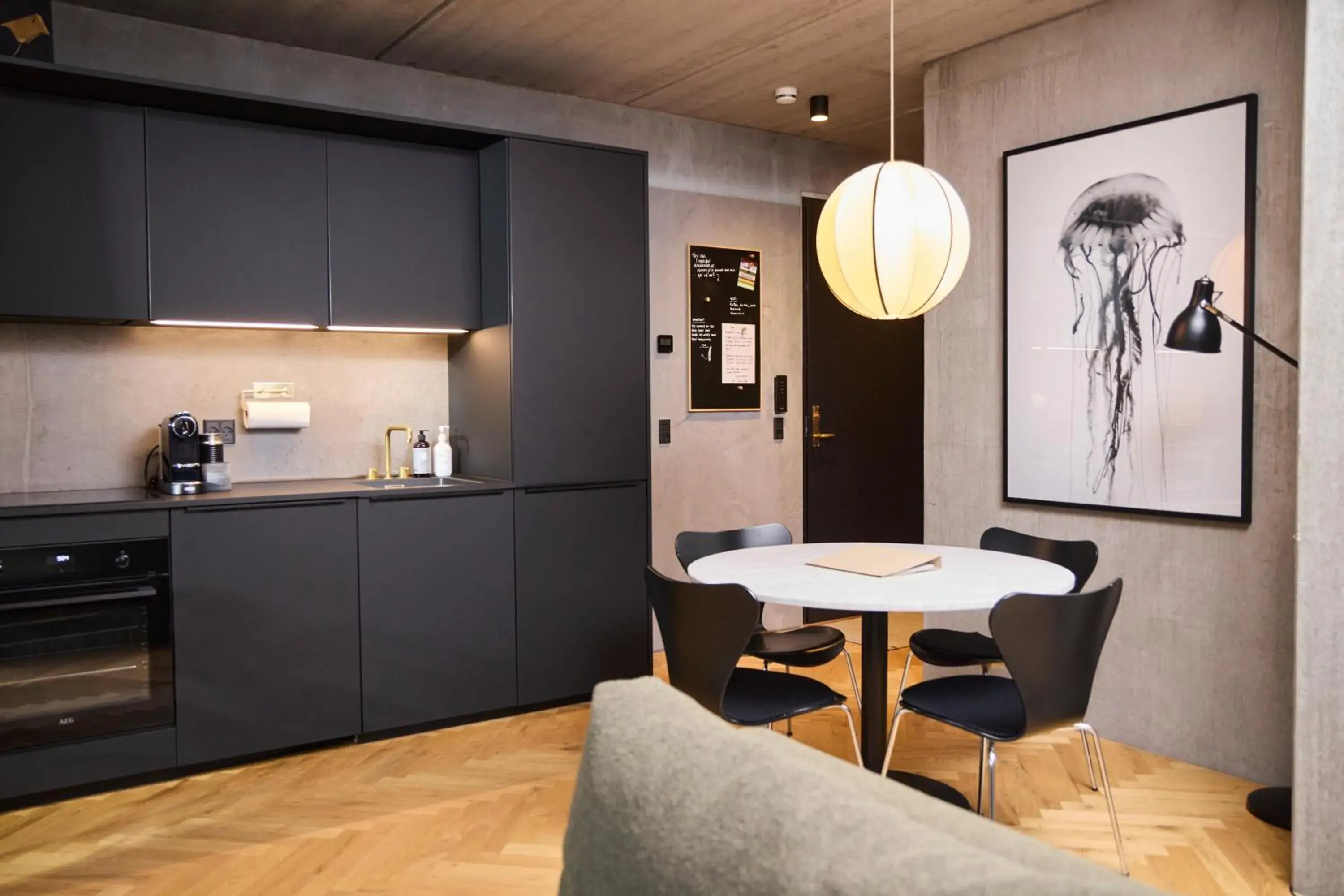 One-Bedroom Apartment in Marselisborg Allé 9 B One-Bedroom Apartment in Marselisborg Allé 9 B