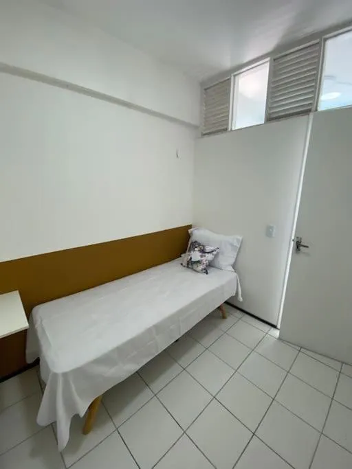 Apartamento Praia do Futuro, 4qtos,300ms da praia
