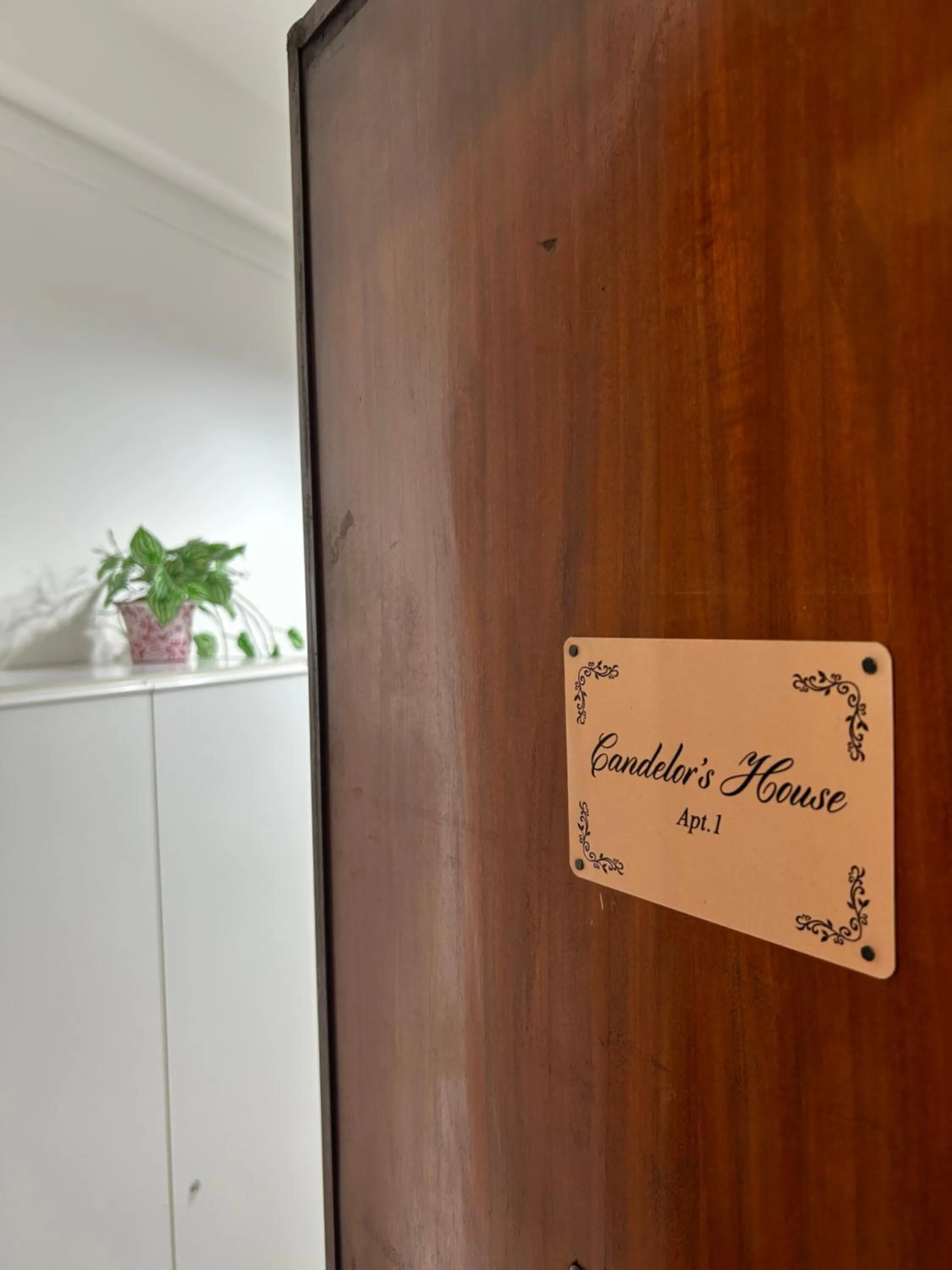 Property logo or sign in Candelor House - Apartment & Garden in Gianicolense