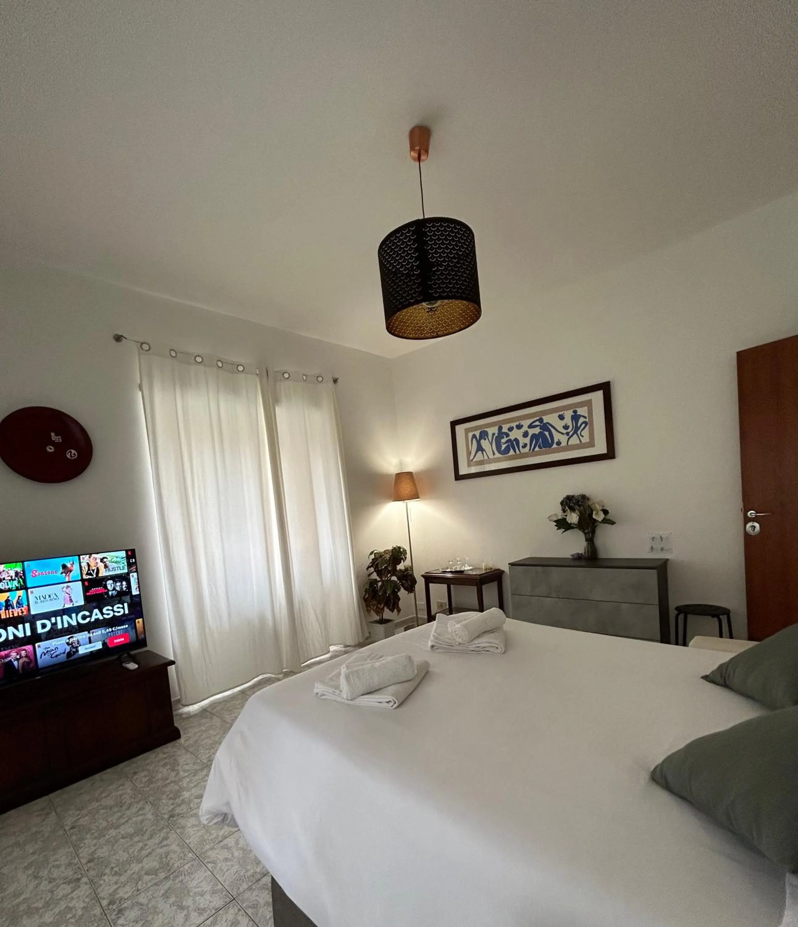Bedroom, Bed in Candelor House - Apartment & Garden in Gianicolense